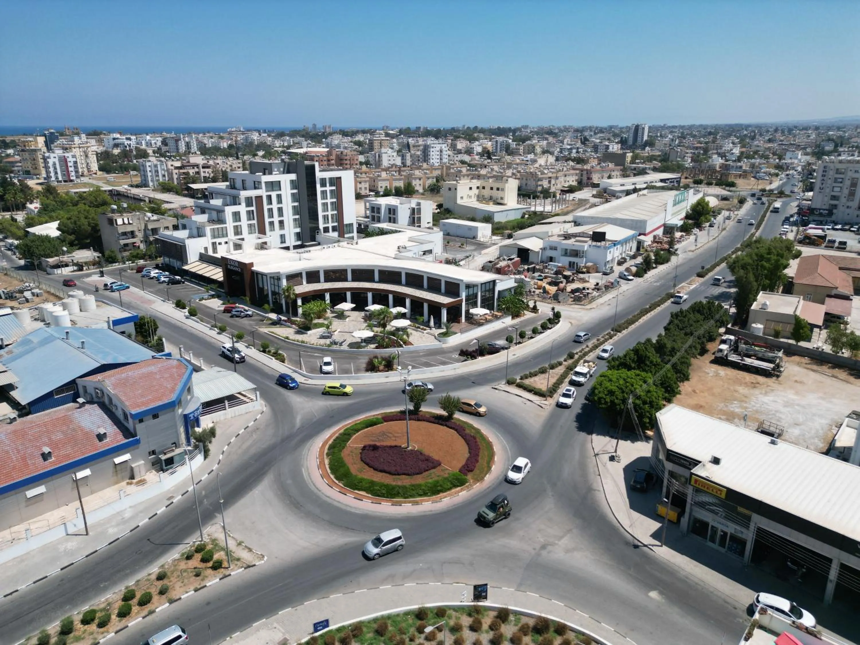 Garden in Ekor Elegance Hotel