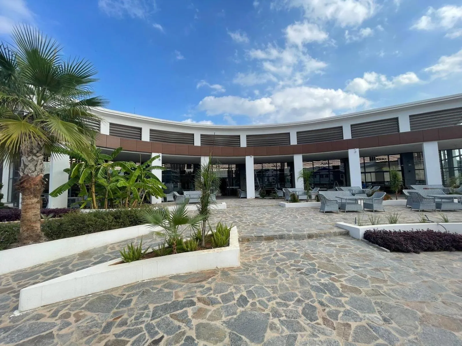 Garden in Ekor Elegance Hotel