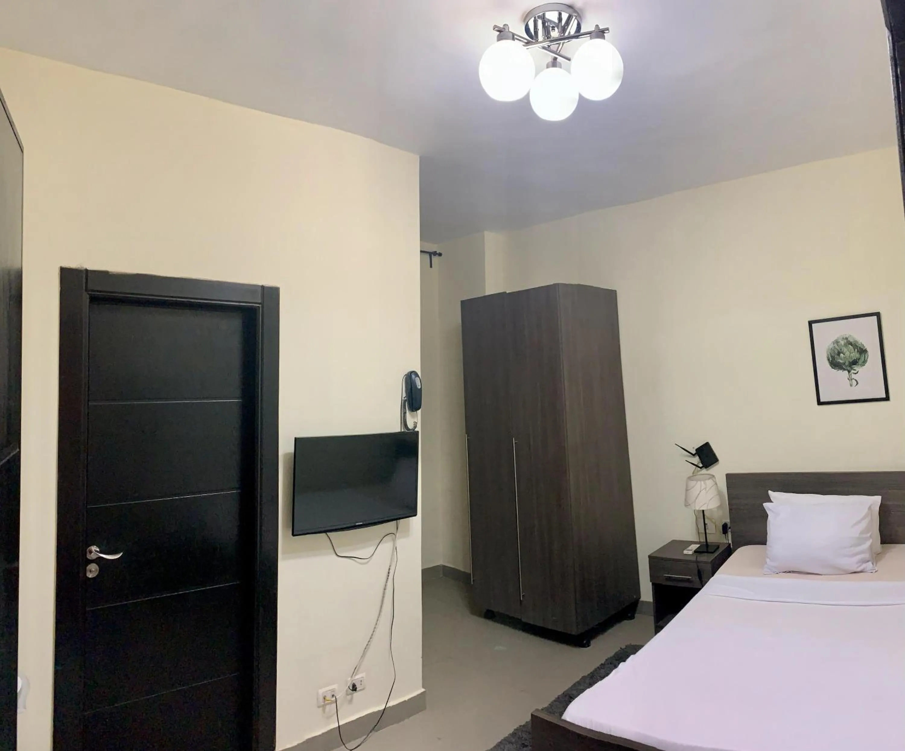 TV and multimedia, Bed in Sakan 275