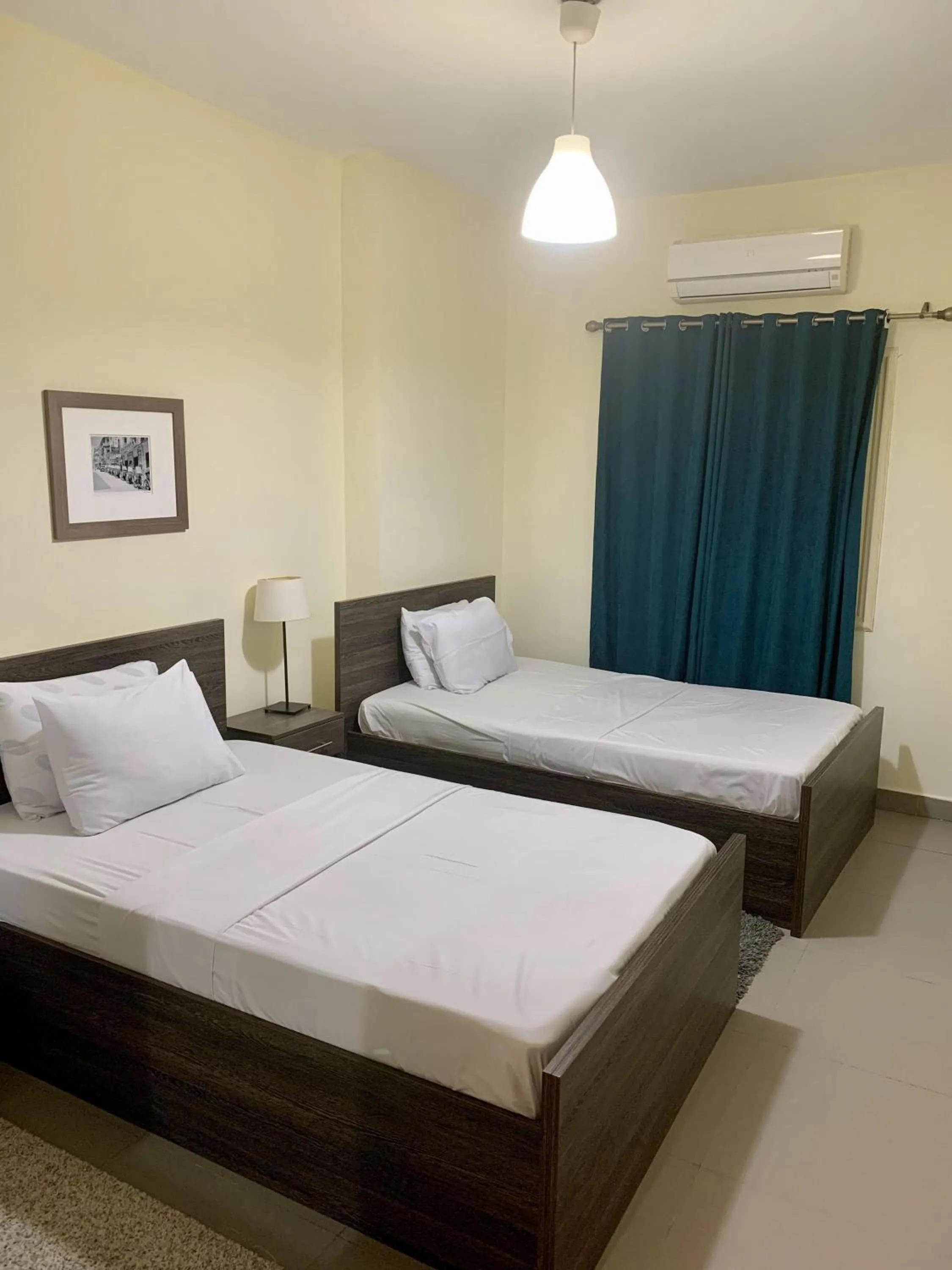 Photo of the whole room, Bed in Sakan 275