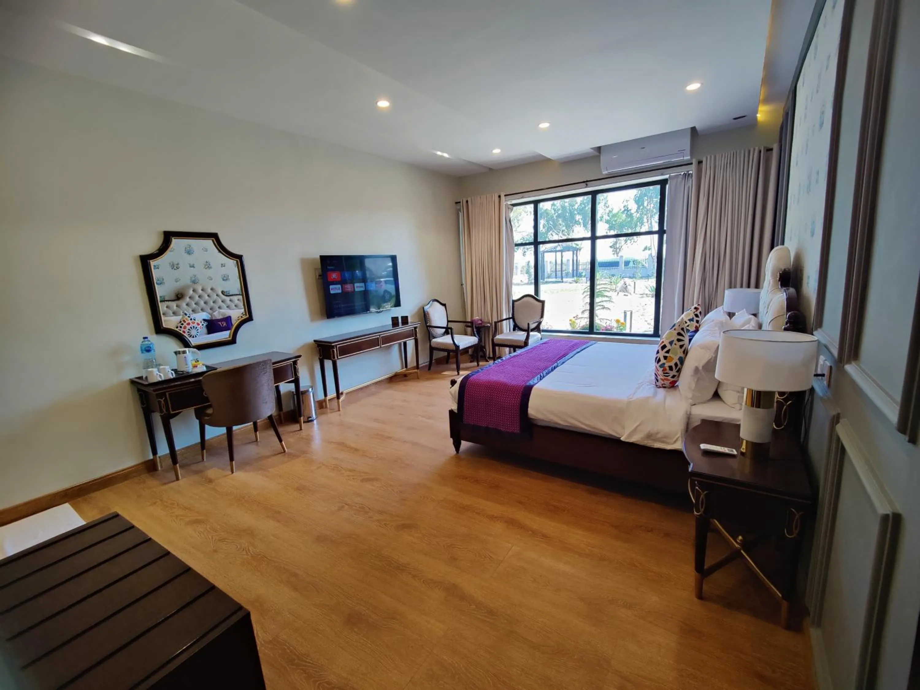 Photo of the whole room, Bed in RT Grace Royal Taj Hotel Sukkur