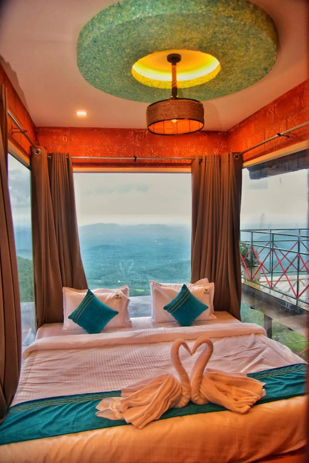 Bed in Vayalada View Point Resort
