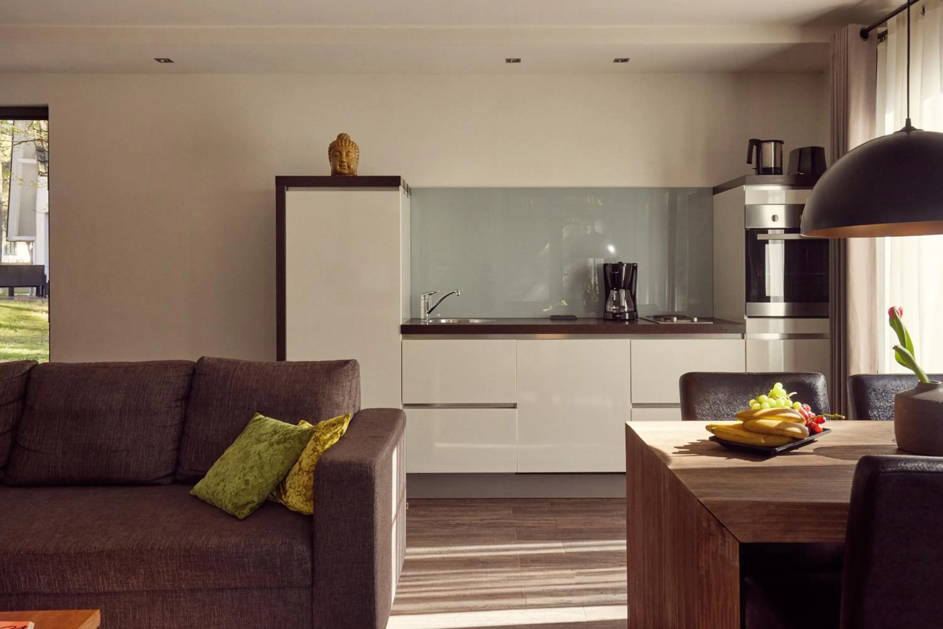 Kitchen or kitchenette in Van der Valk Naturresort Drewitz