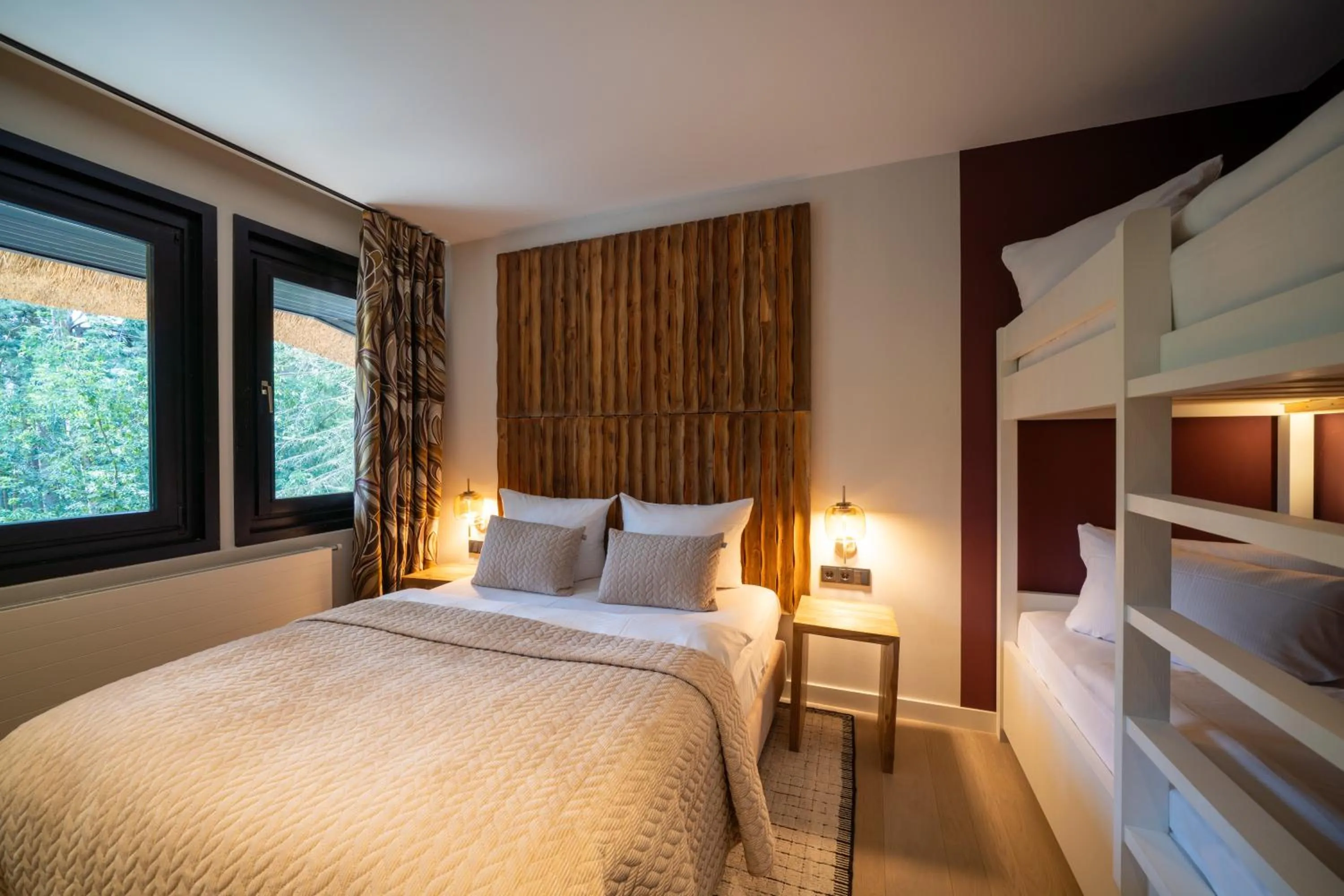 Bedroom, Bed in Van der Valk Naturresort Drewitz