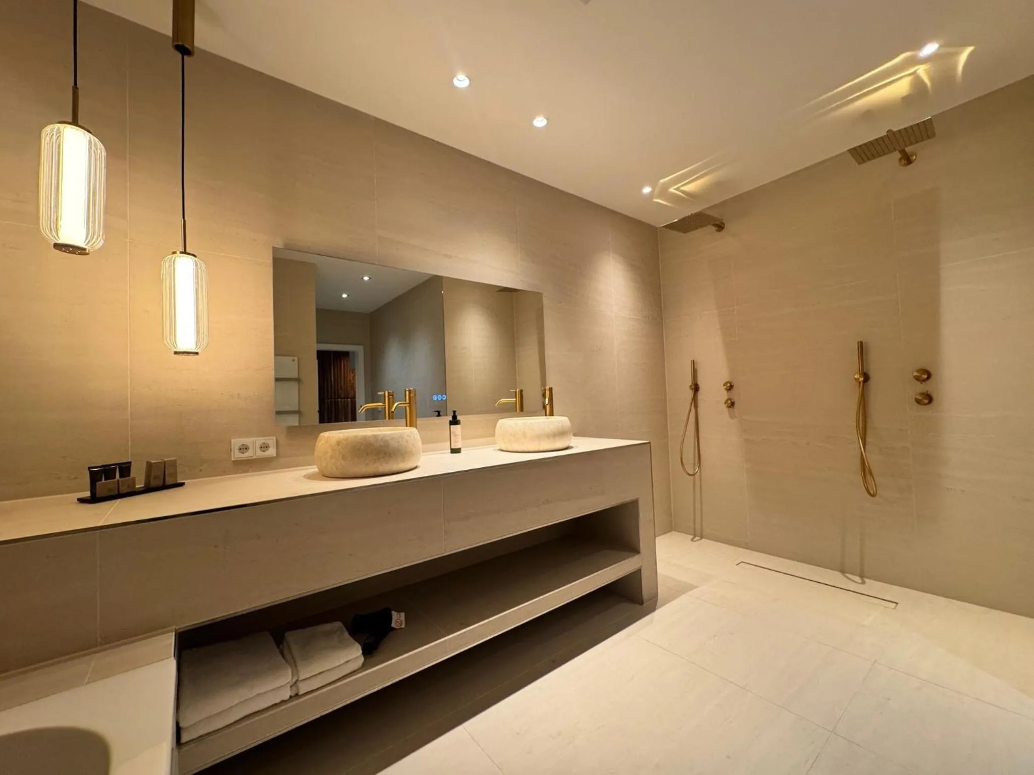 Bathroom in Van der Valk Naturresort Drewitz