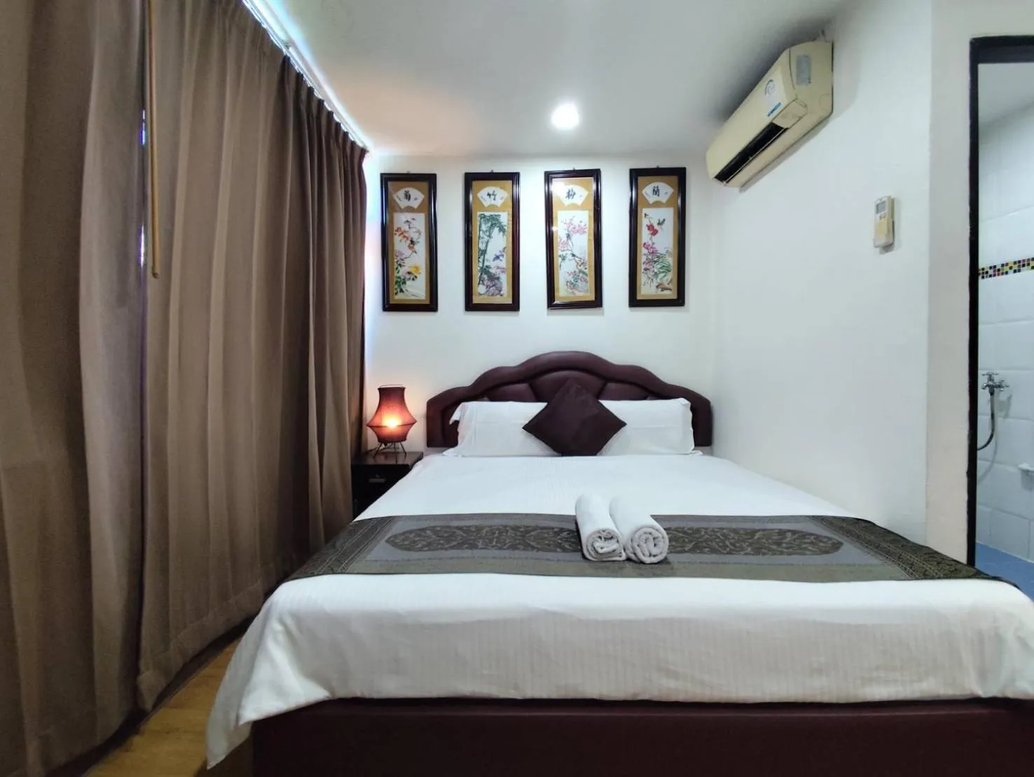 Bed in Longzhu Guesthouse