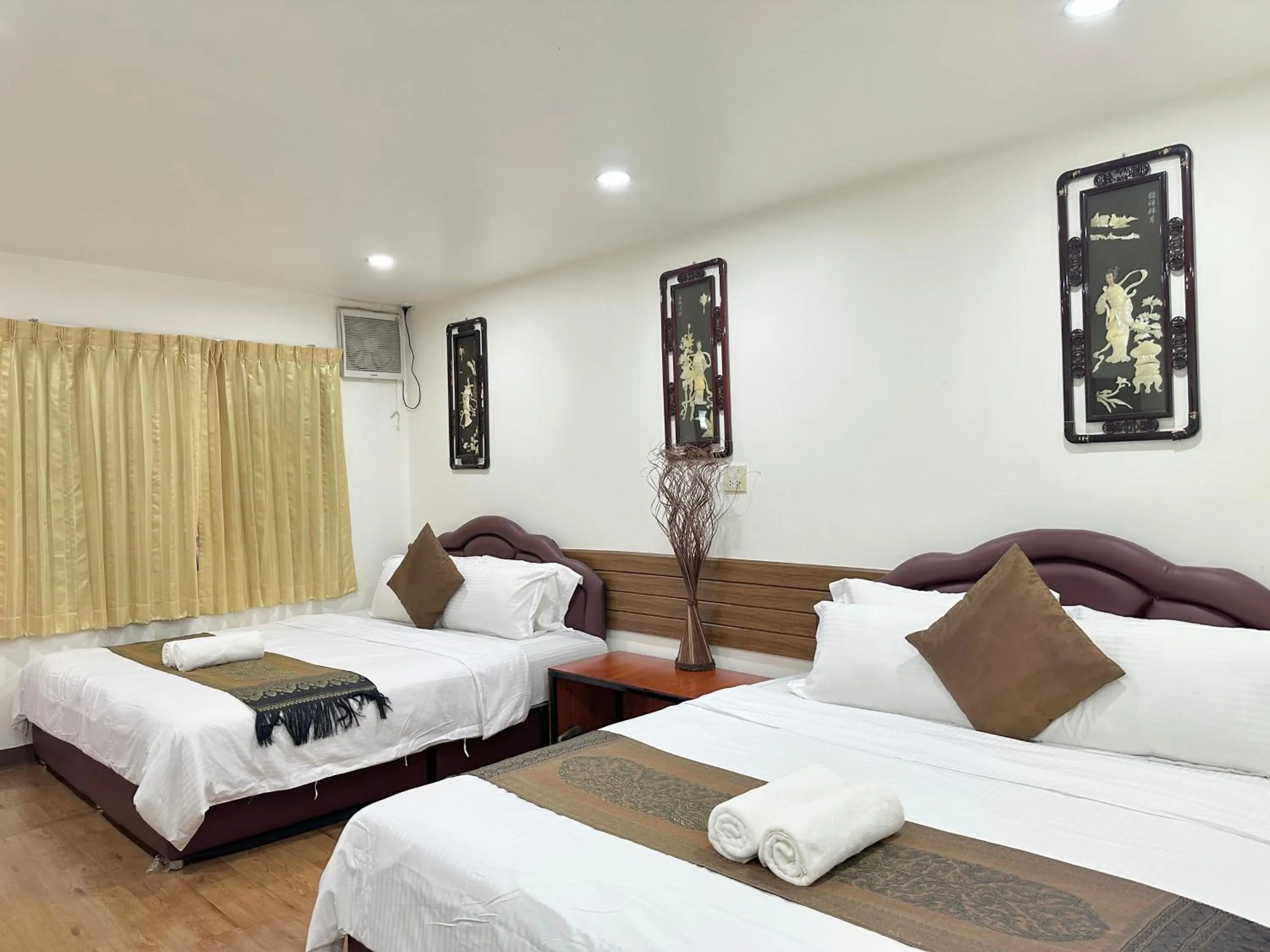 Bed in Longzhu Guesthouse