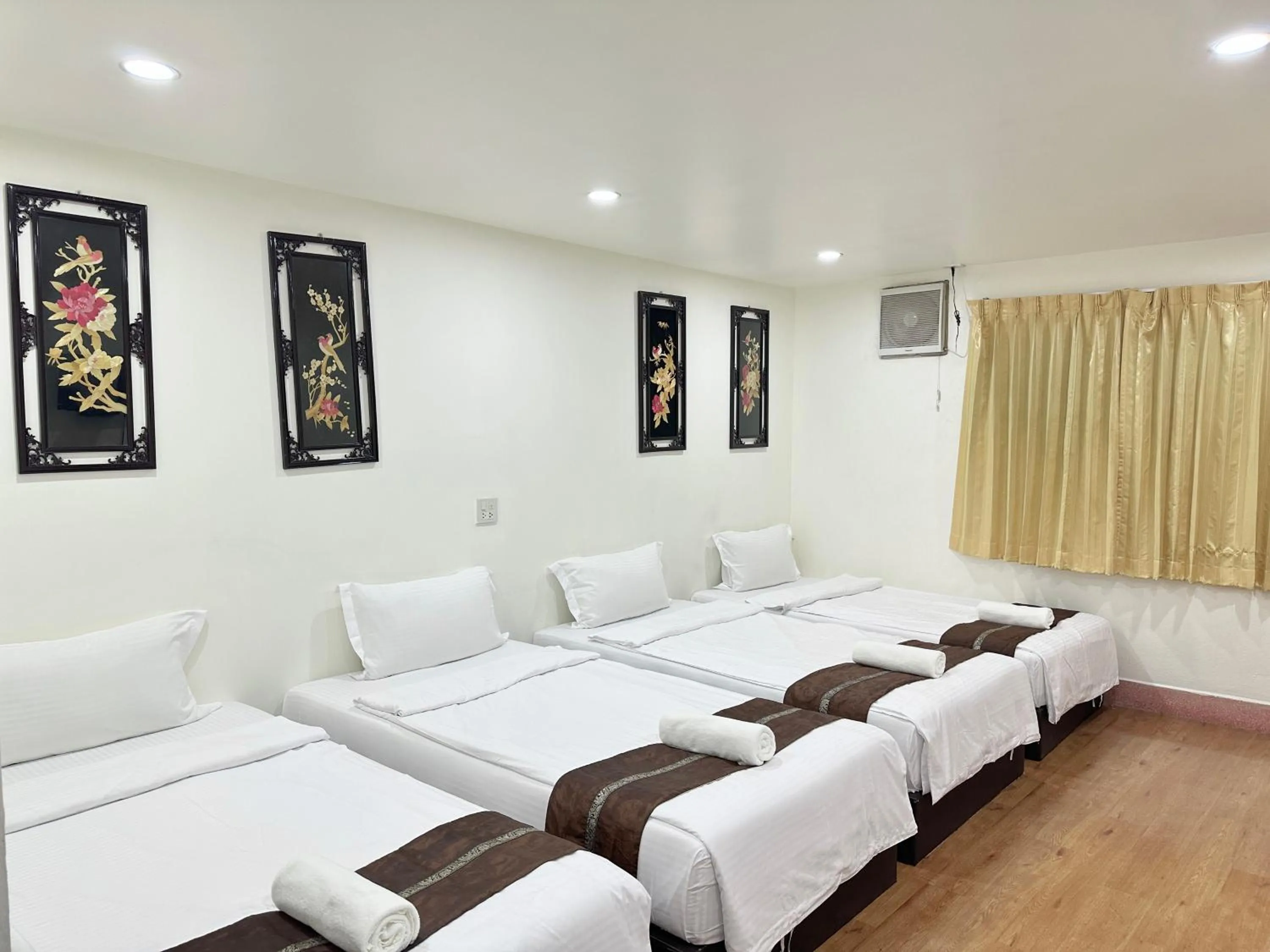 Bed in Longzhu Guesthouse