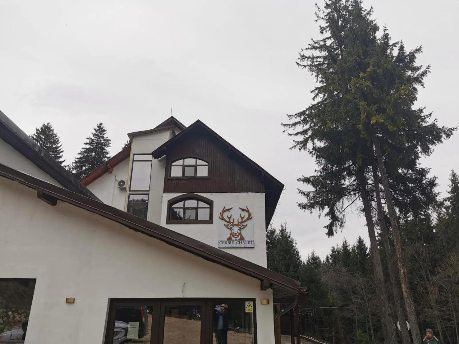 Property building in Cerbul Chalét Accommodation & Wellness