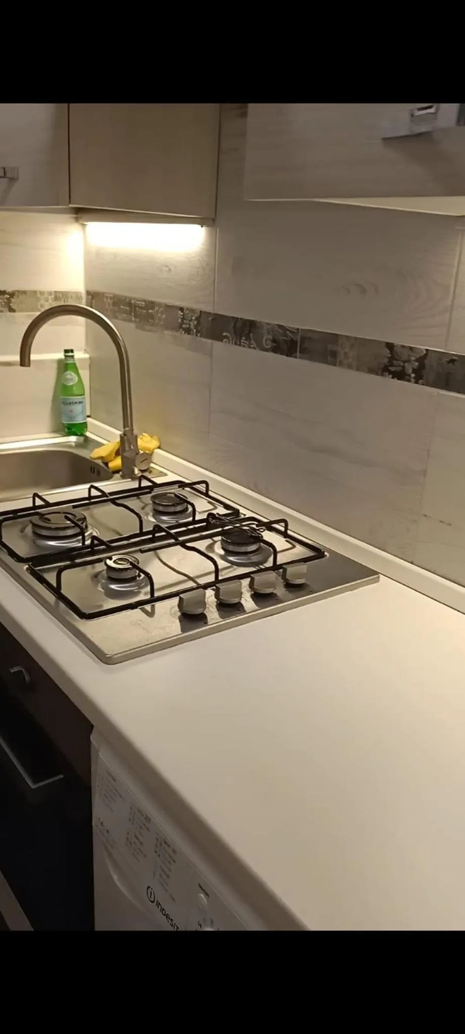 Kitchen or kitchenette in Cowsin House