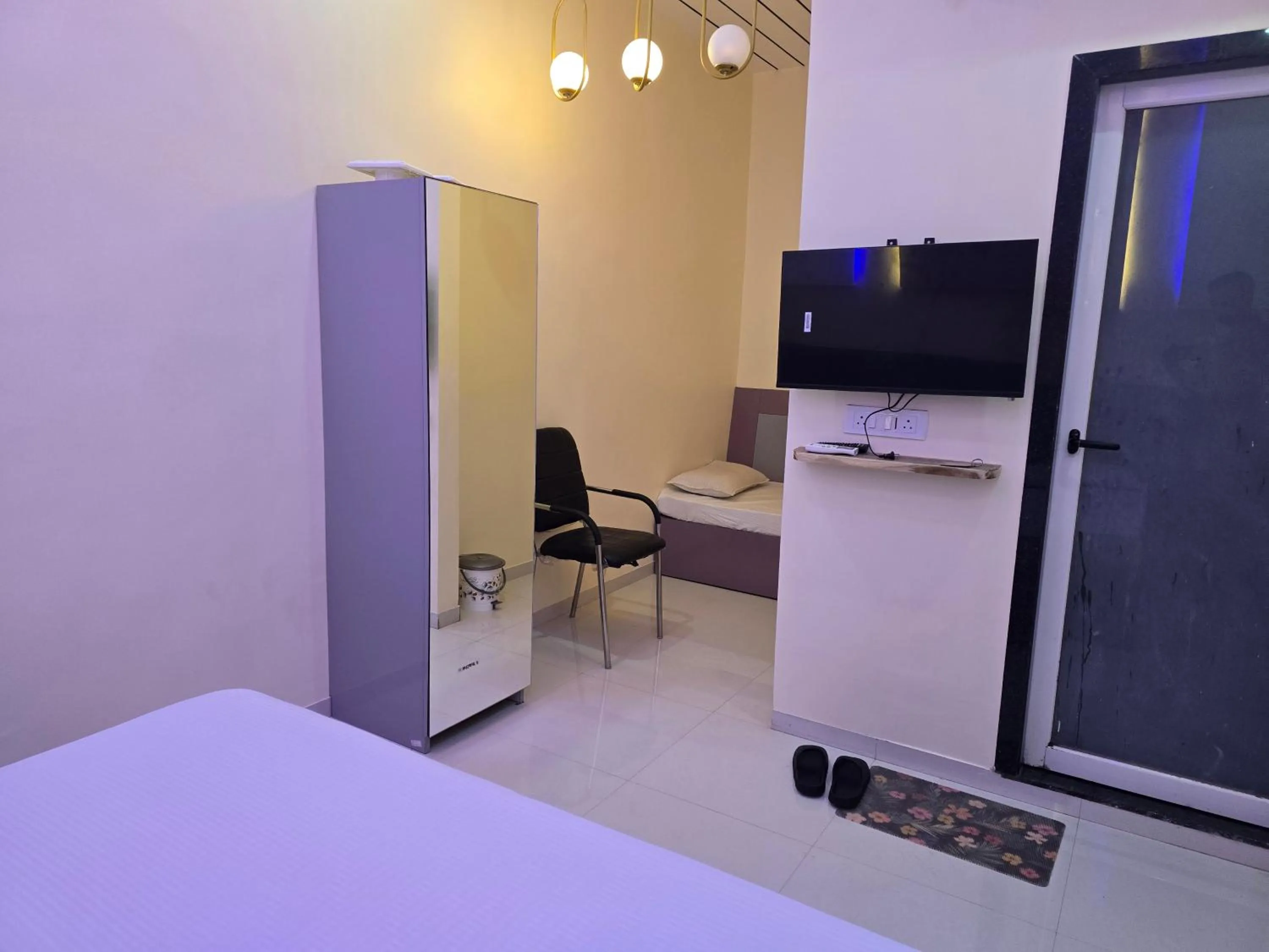 Bed in Jawai Rock Hotel