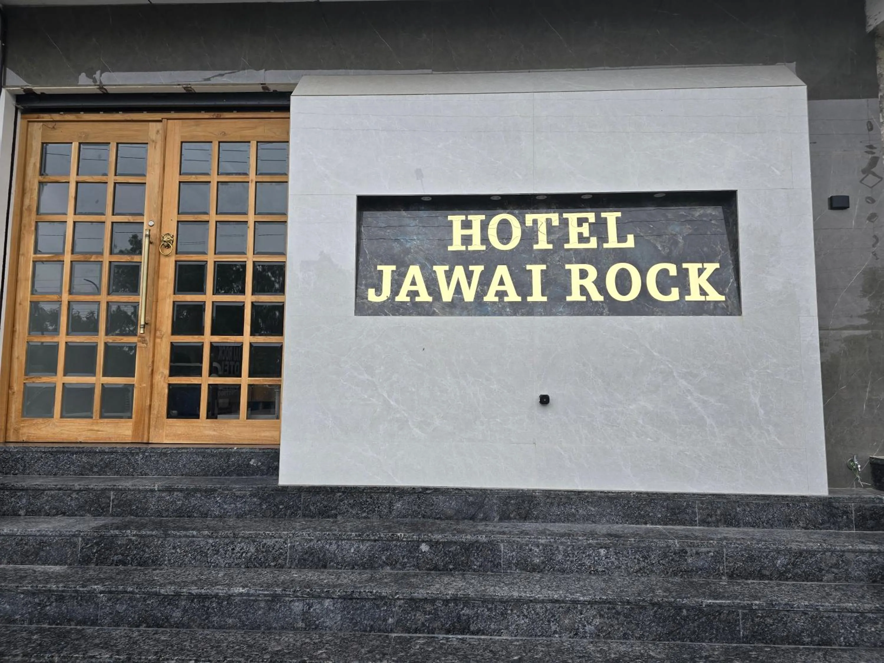 Jawai Rock Hotel