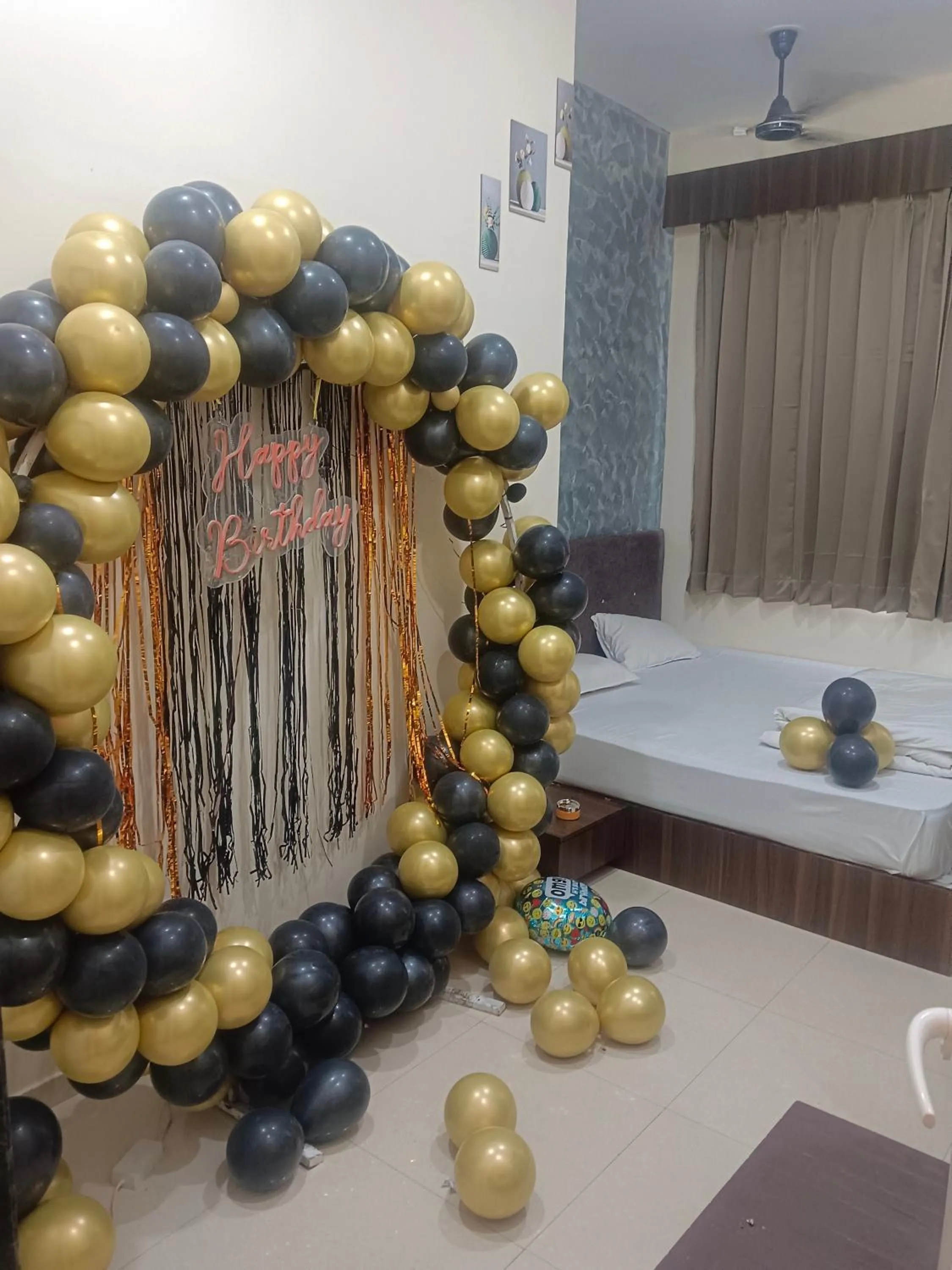 Bed in Jawai Rock Hotel