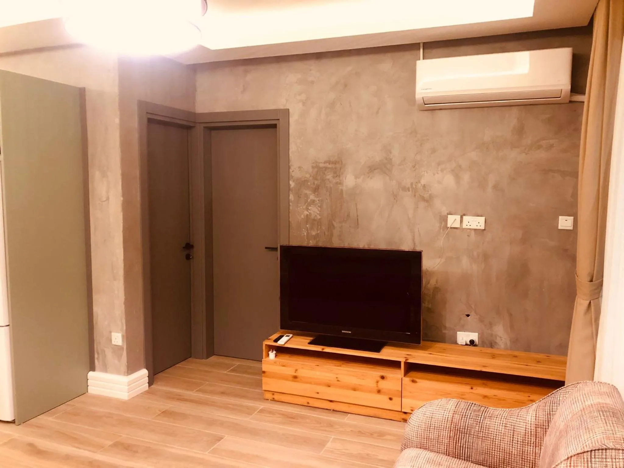 Communal lounge/ TV room in Bohemian Residence