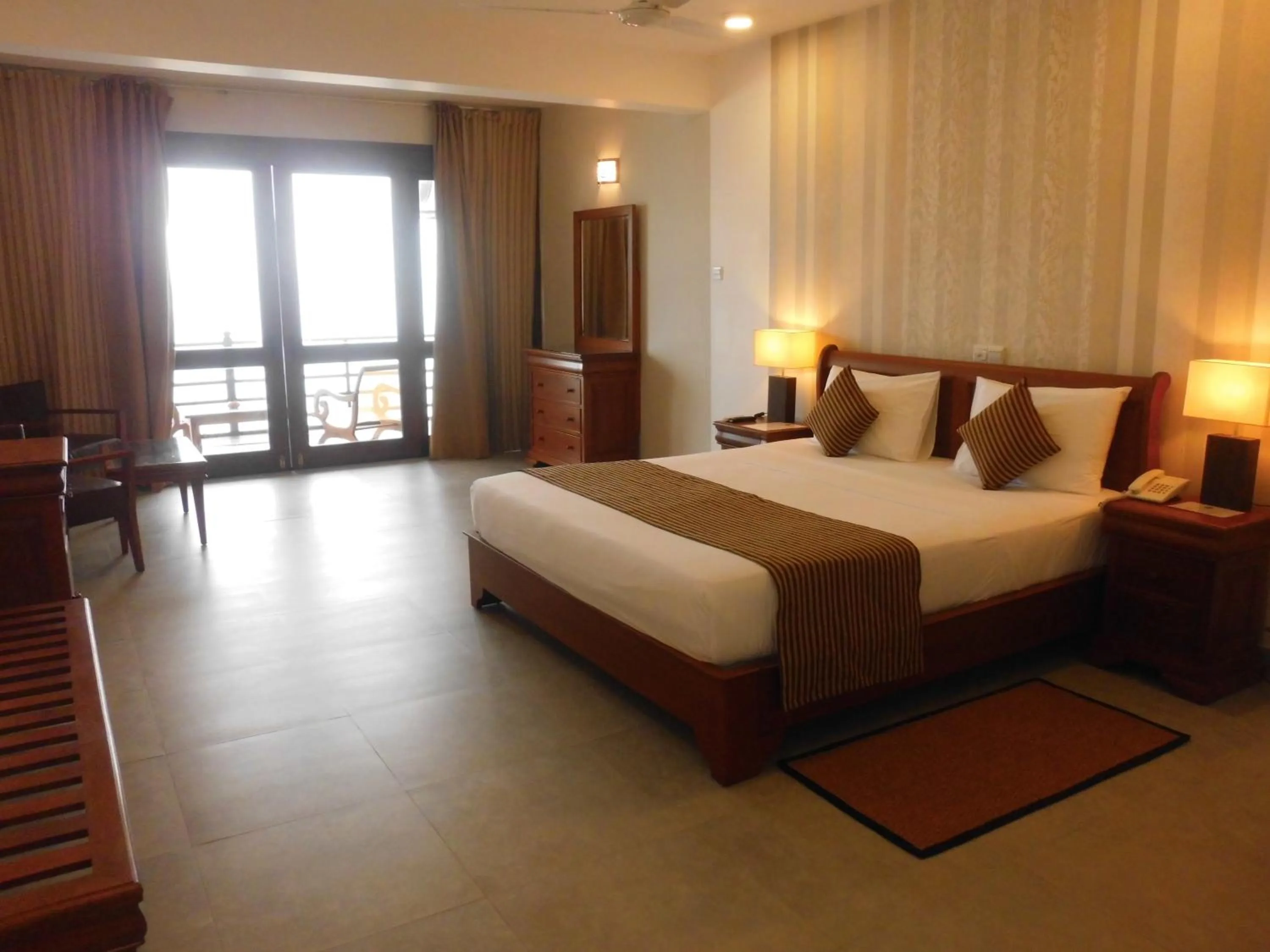 Day, Bed in Paradise Beach Club