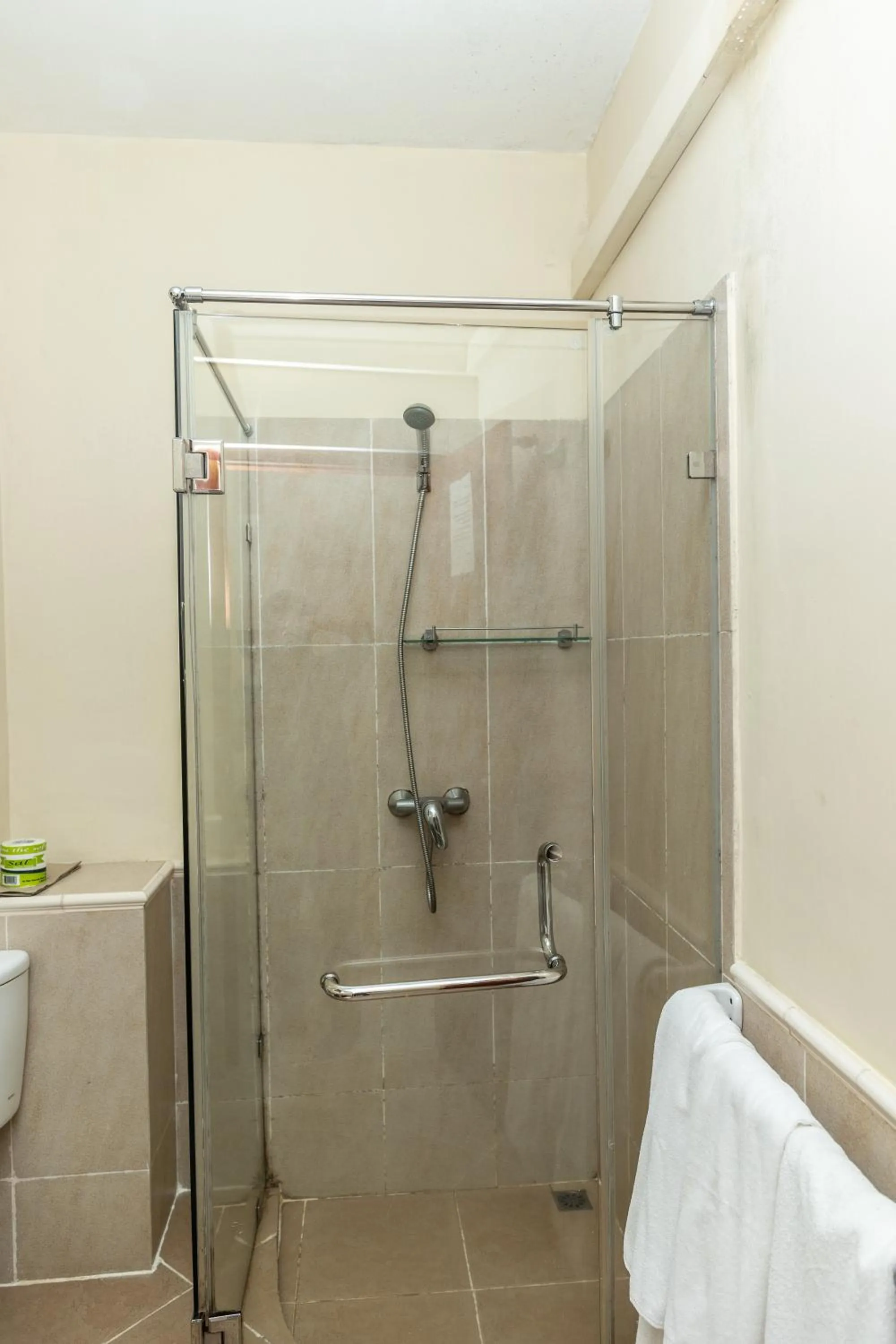 Shower in Paradise Beach Club