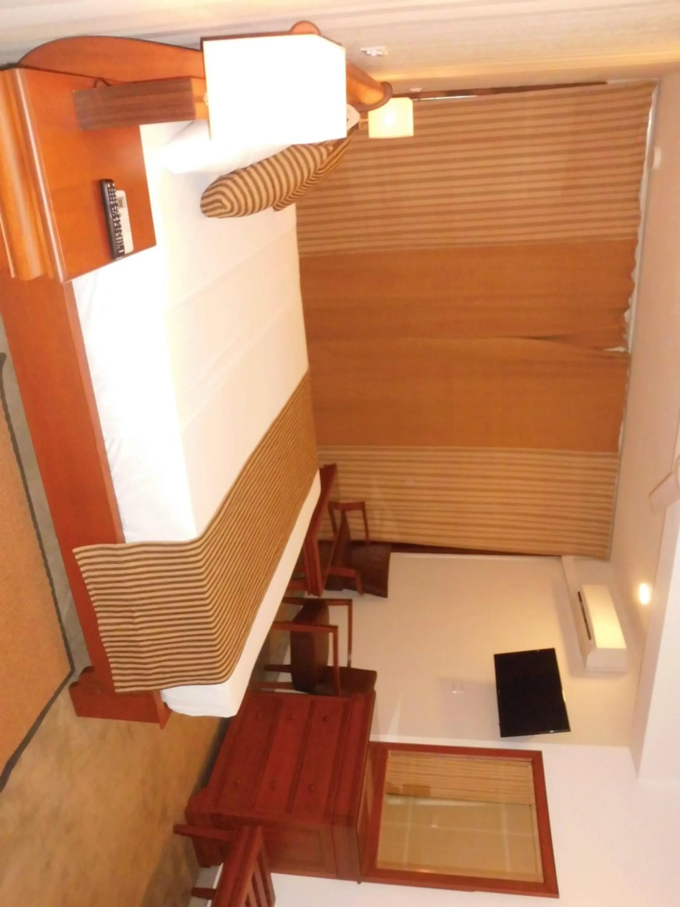 Photo of the whole room in Paradise Beach Club