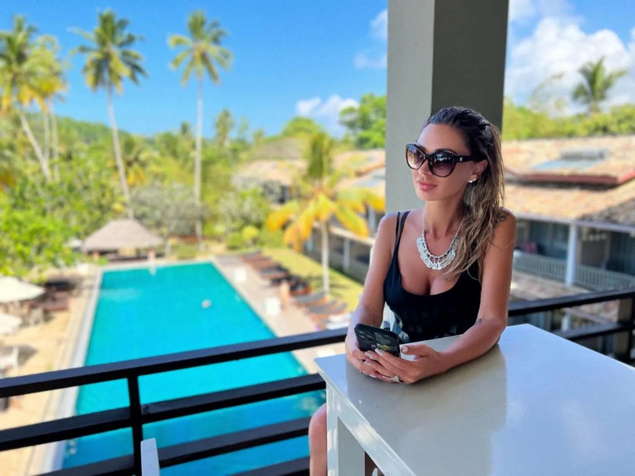 Restaurant/places to eat in Paradise Beach Club