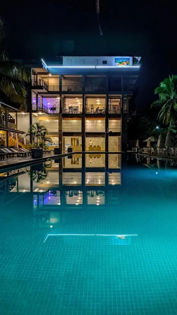 Property building in Paradise Beach Club