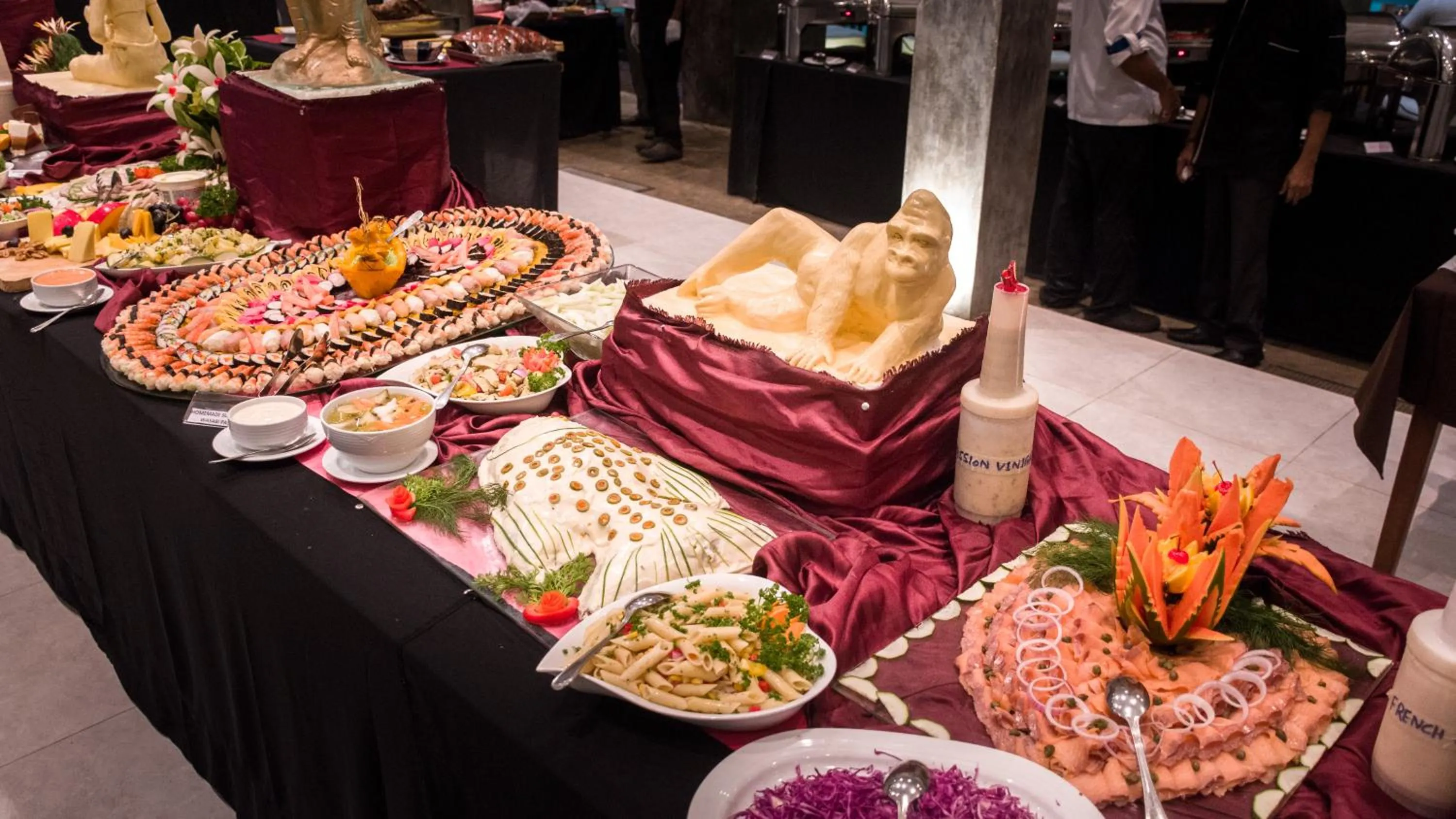 Food in Paradise Beach Club