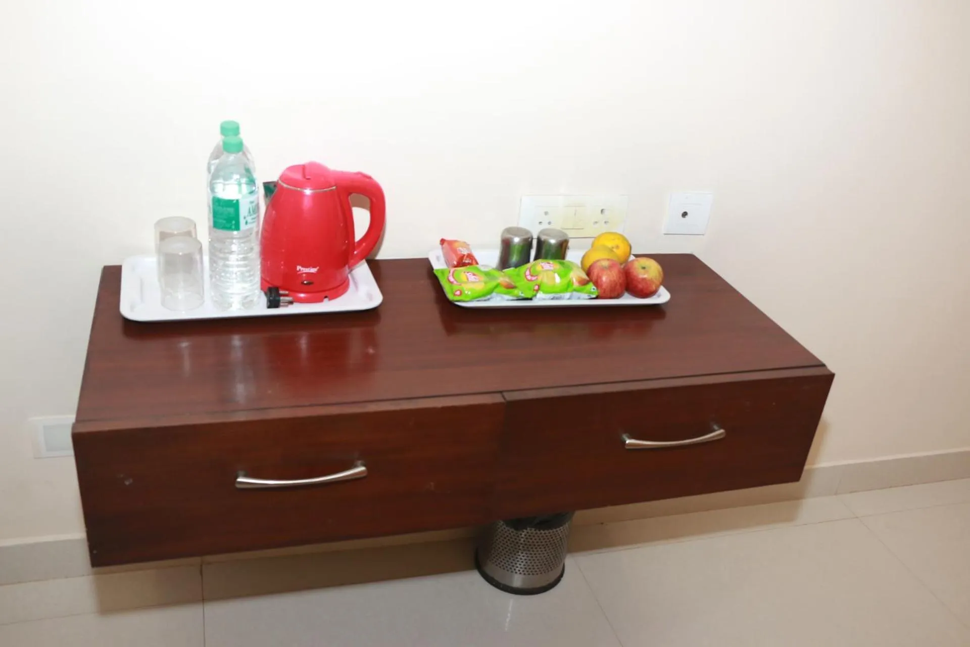 Coffee/tea facilities in Elgozo Hotel Dreams Parasise