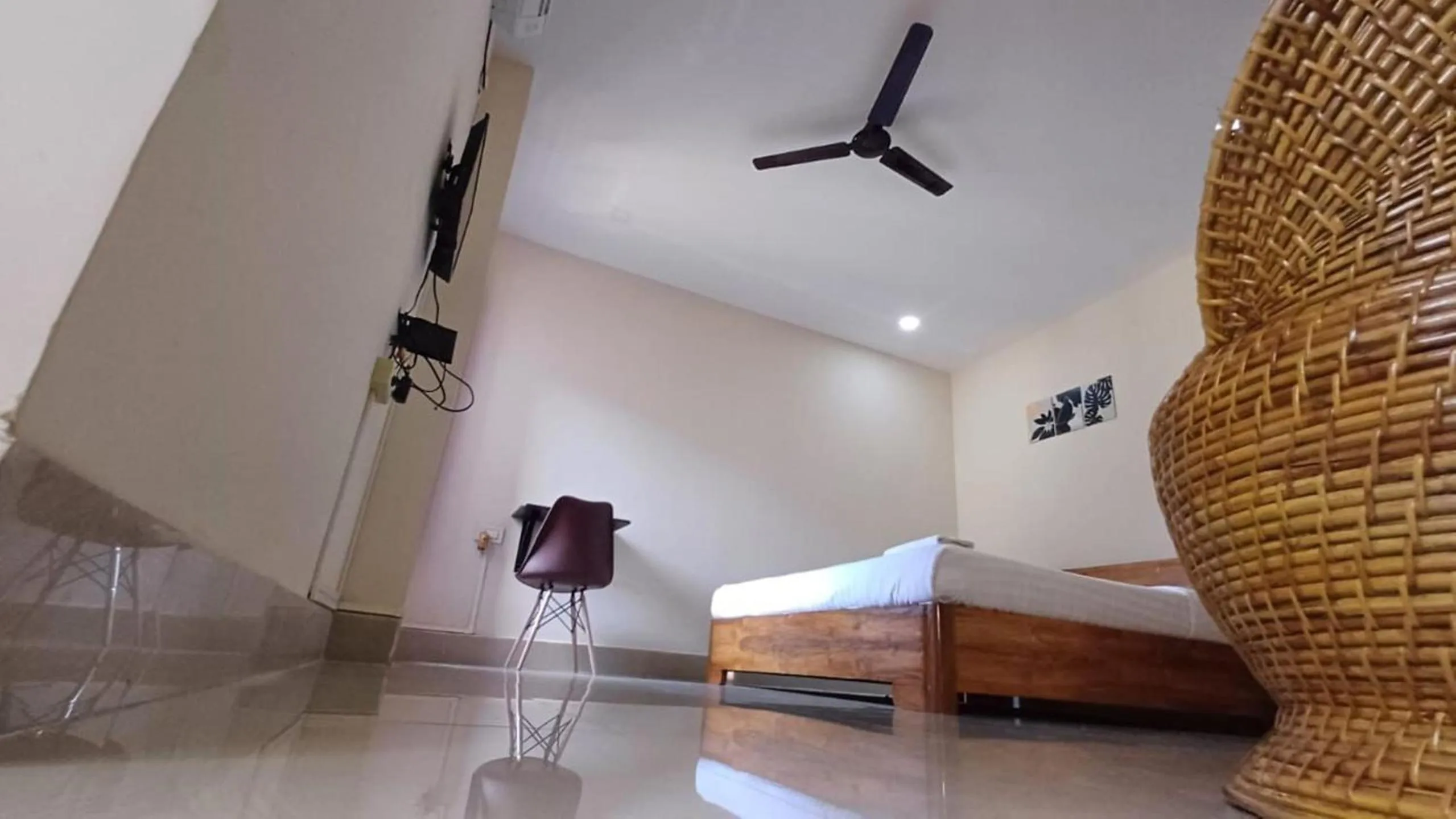 Bed in The Dew Drop Hotel