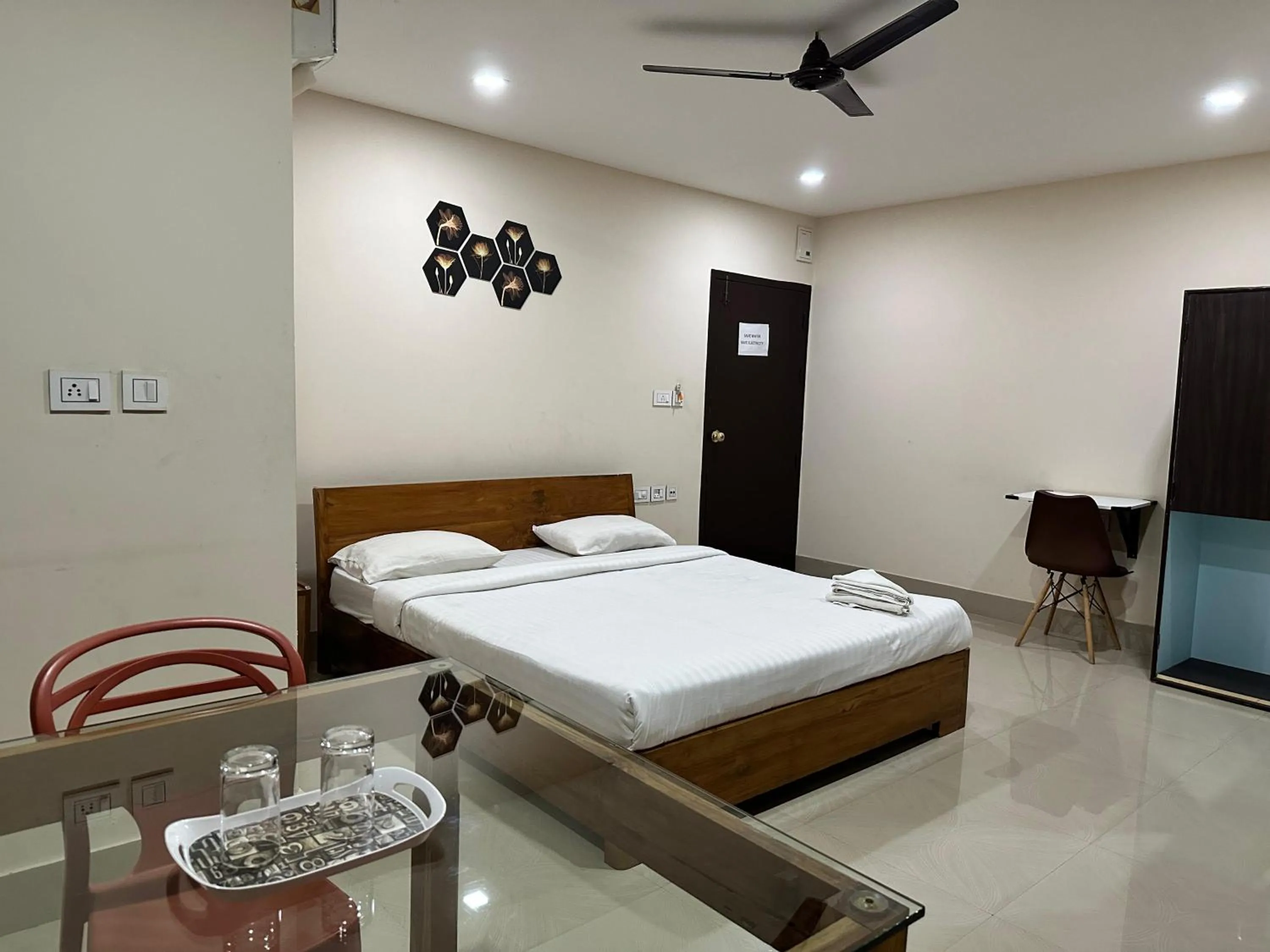 Bed in The Dew Drop Hotel