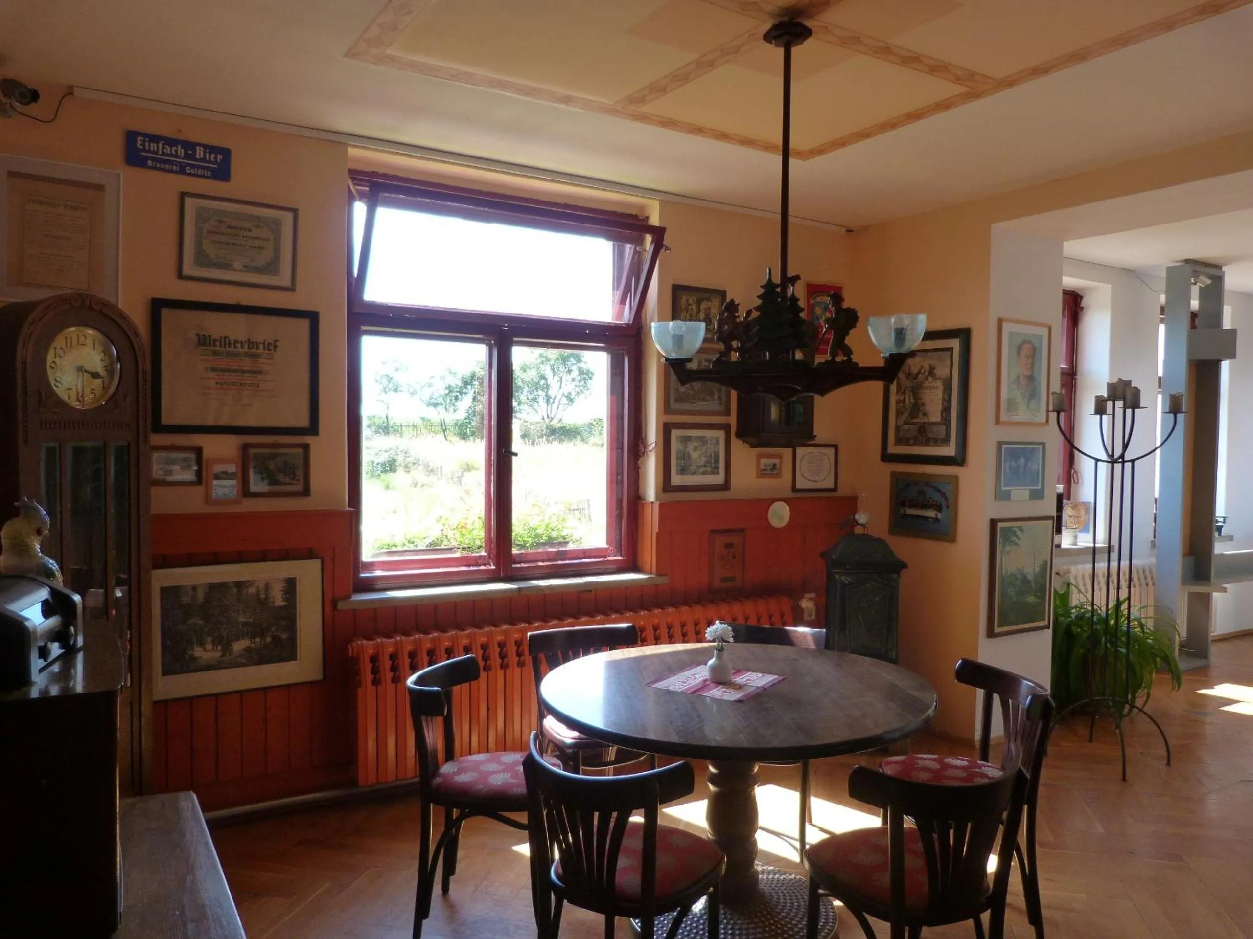 Dining area in Waldhaus Colditz Garni