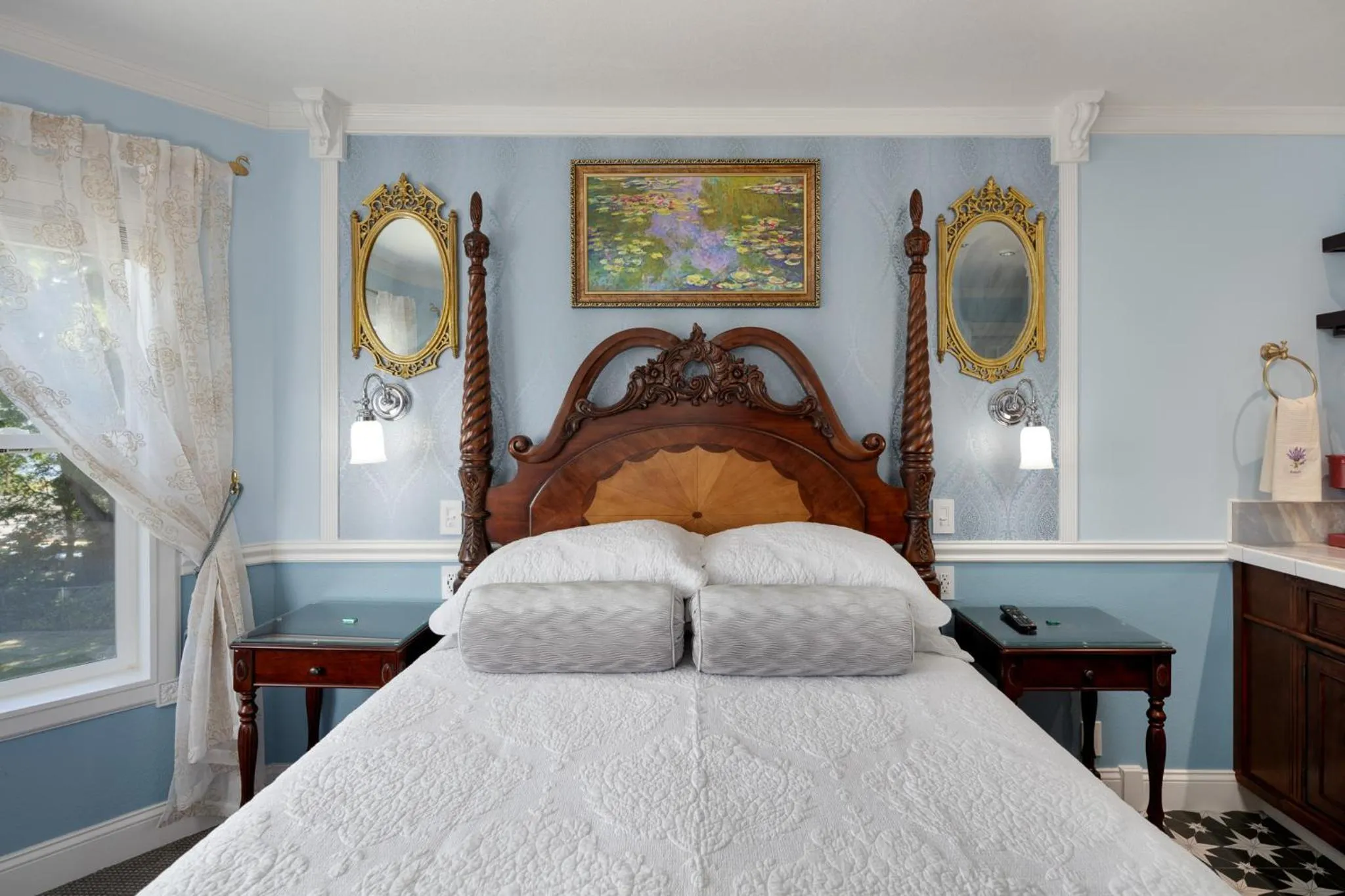 Bed in The Irish Inn