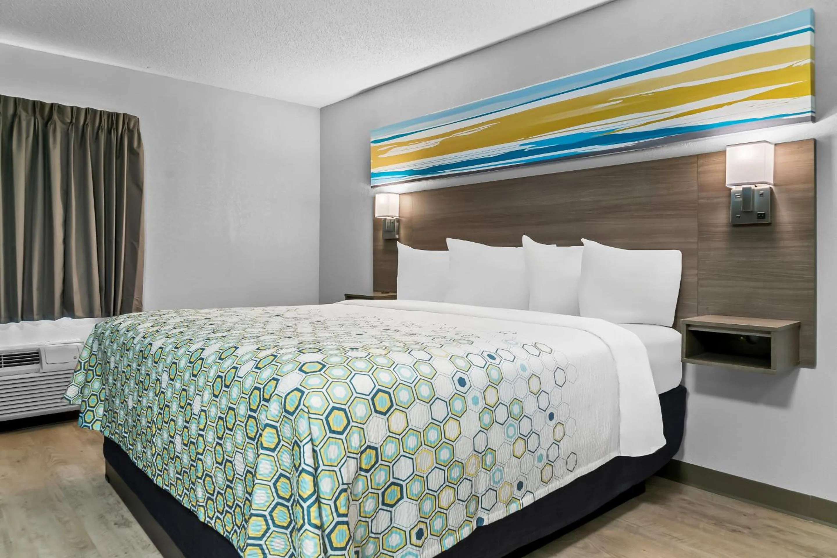 Photo of the whole room, Bed in HomeTowne Studios by Red Roof Flint