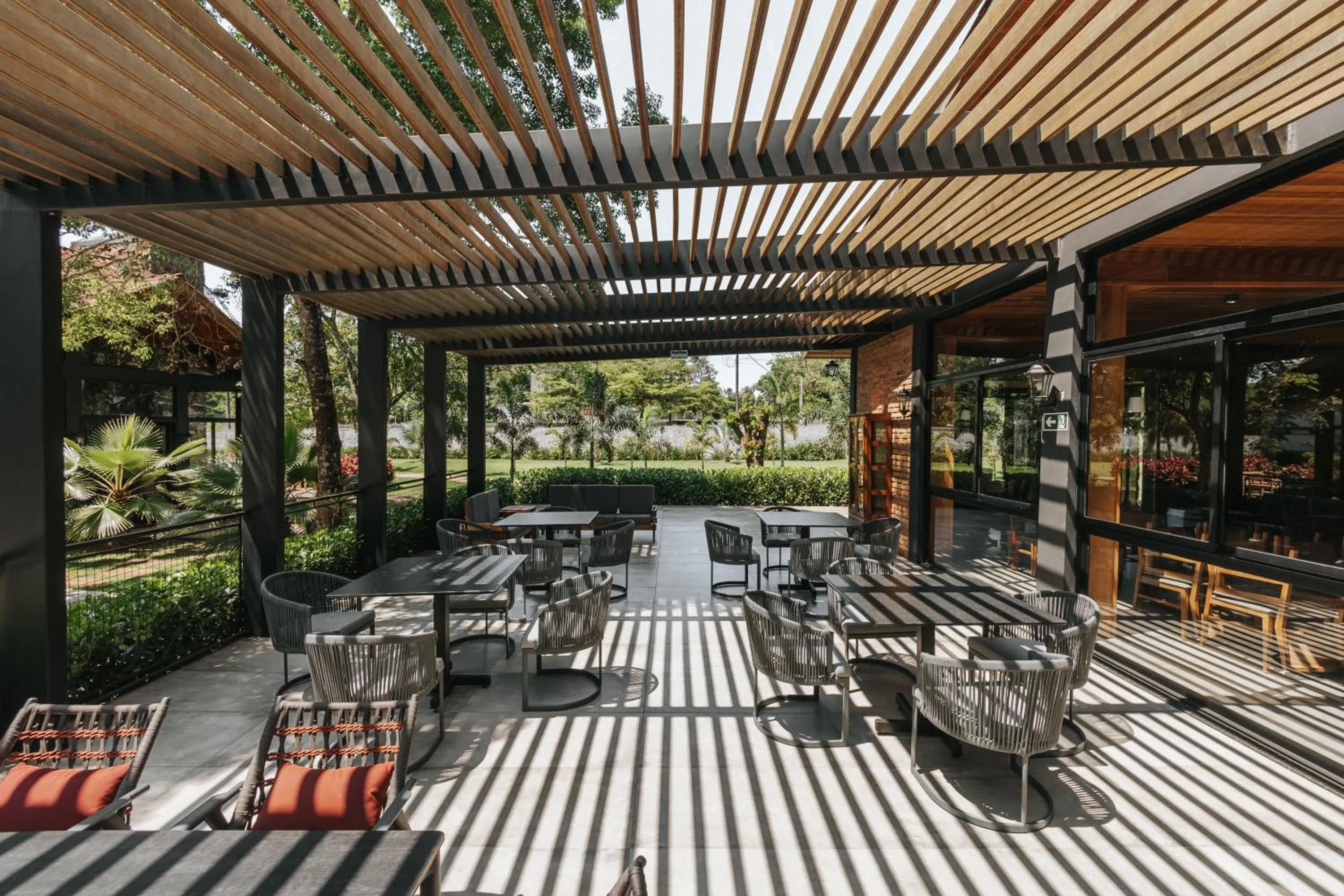 Restaurant/places to eat in LAS HOTEL BOUTIQUE