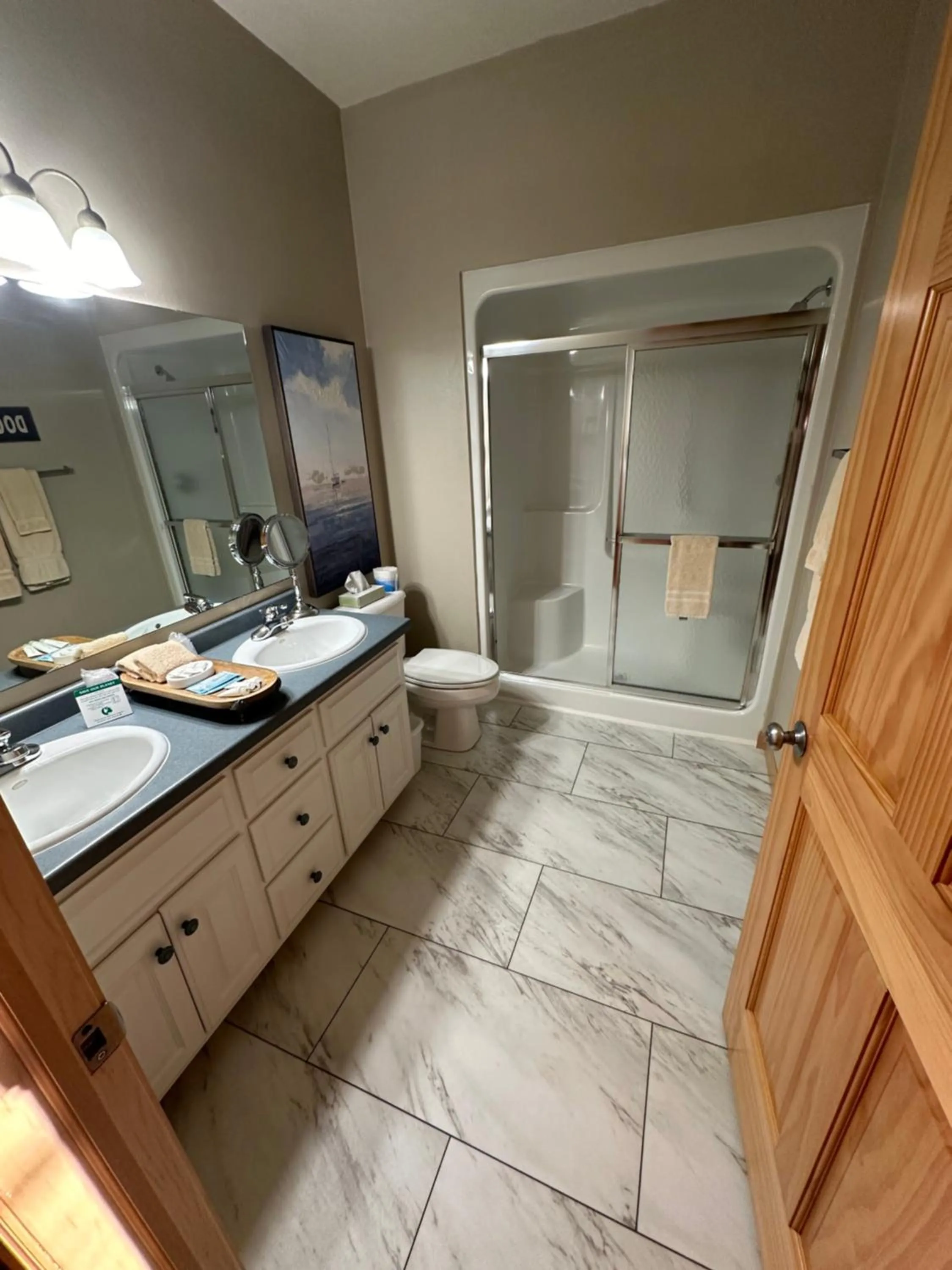 Shower in Birchwood Lodge