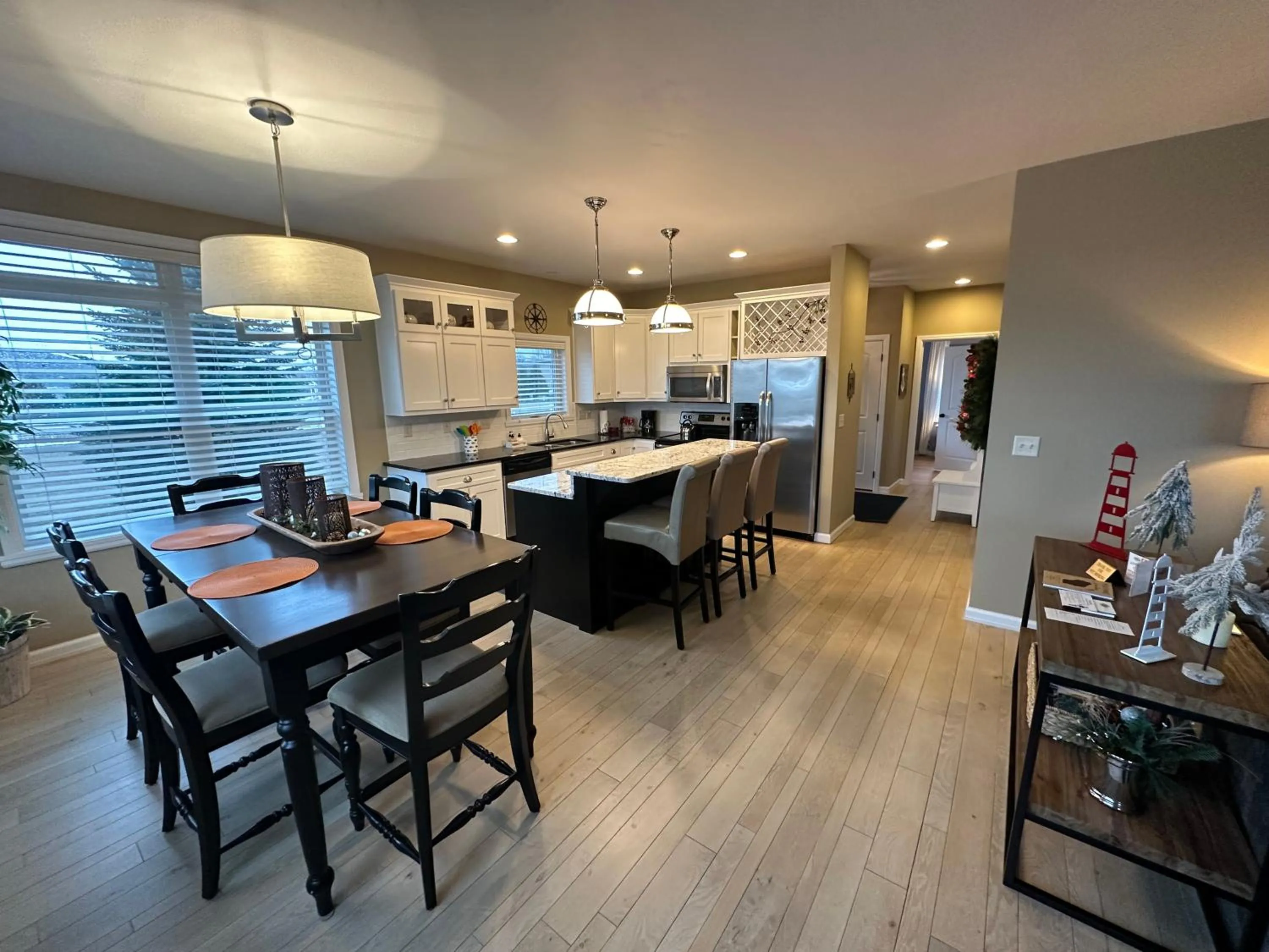 Dining area in Birchwood Lodge