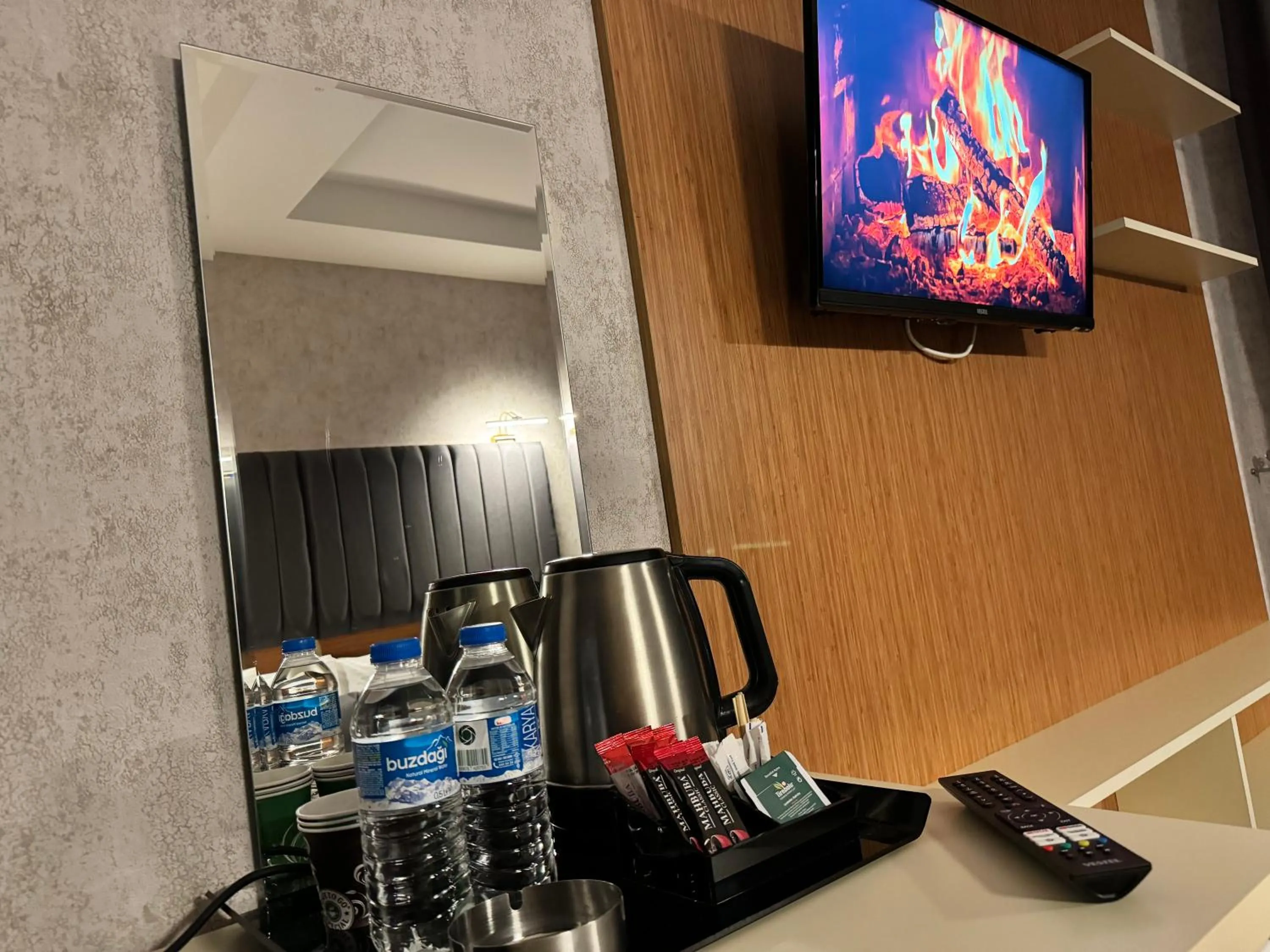 TV and multimedia in E5 PARK OTEL