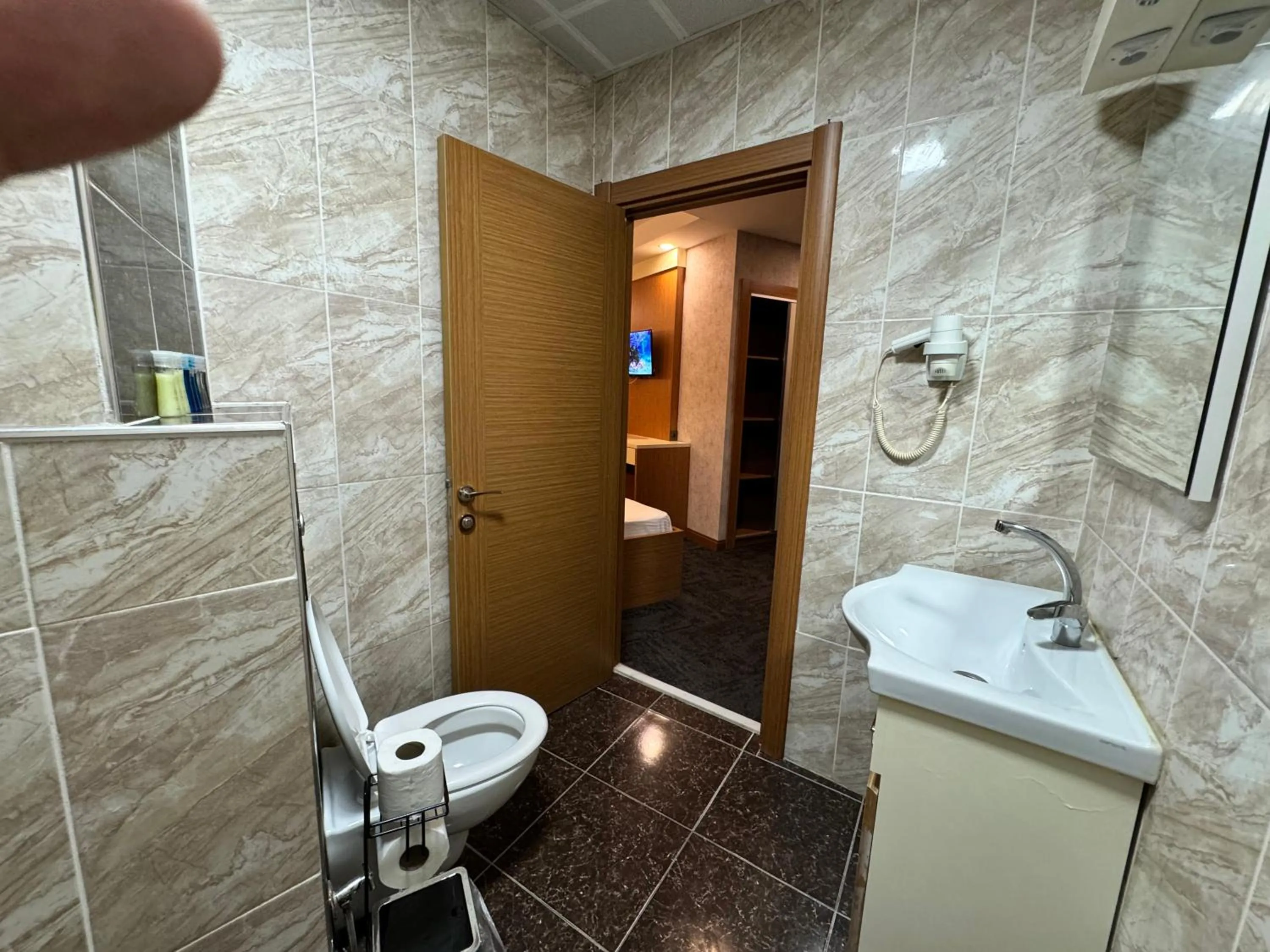 Shower in E5 PARK OTEL