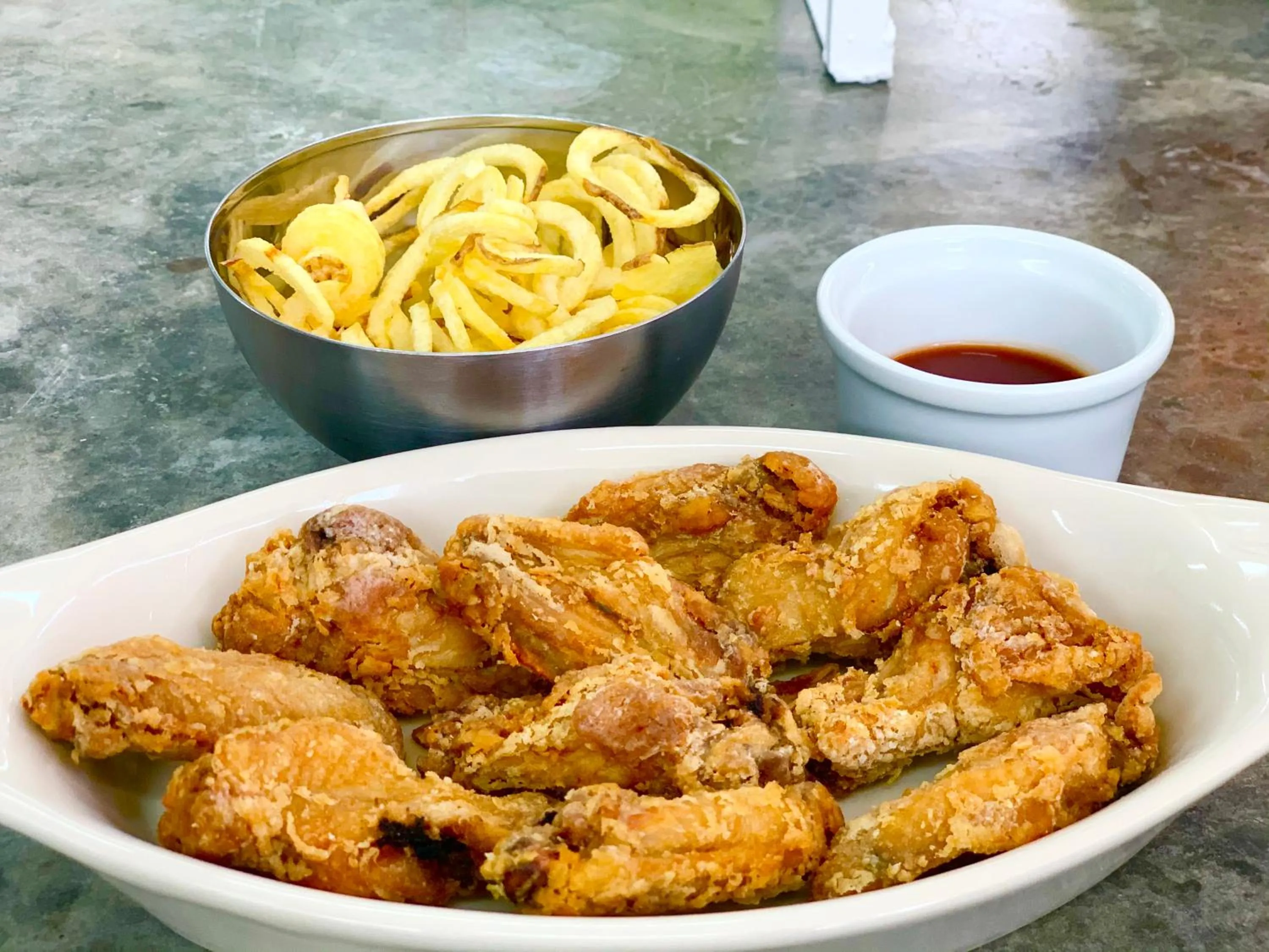 Restaurant/places to eat in Hotel Boutique Chateau de la Mar