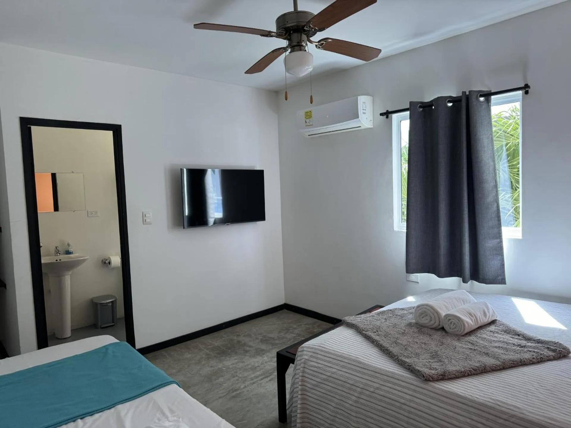 Bed in Hotel Boutique Chateau de la Mar