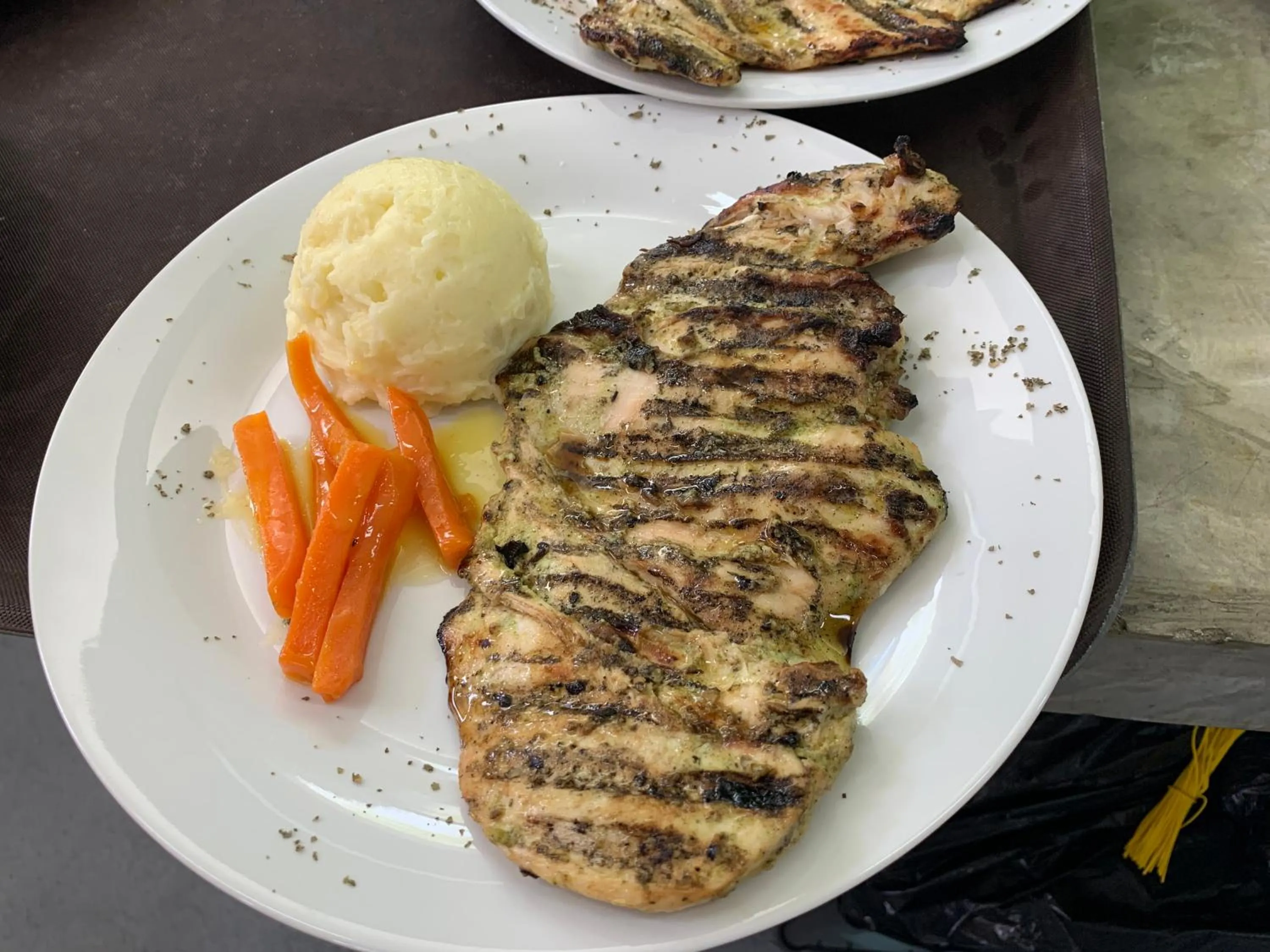 Restaurant/places to eat in Hotel Boutique Chateau de la Mar