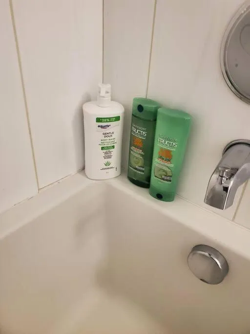 Stunning 1 bedroom condo in Calgary with riverview