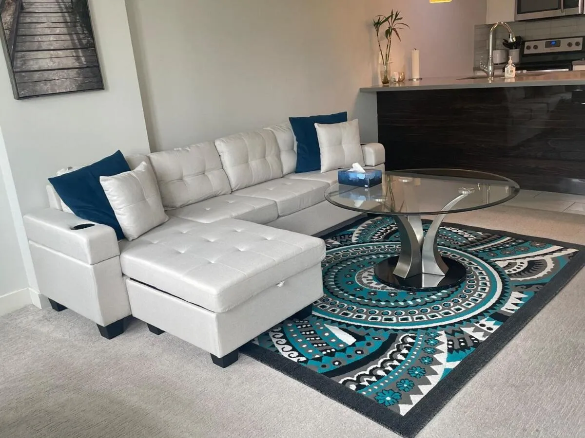 Stunning 1 bedroom condo in Calgary with riverview