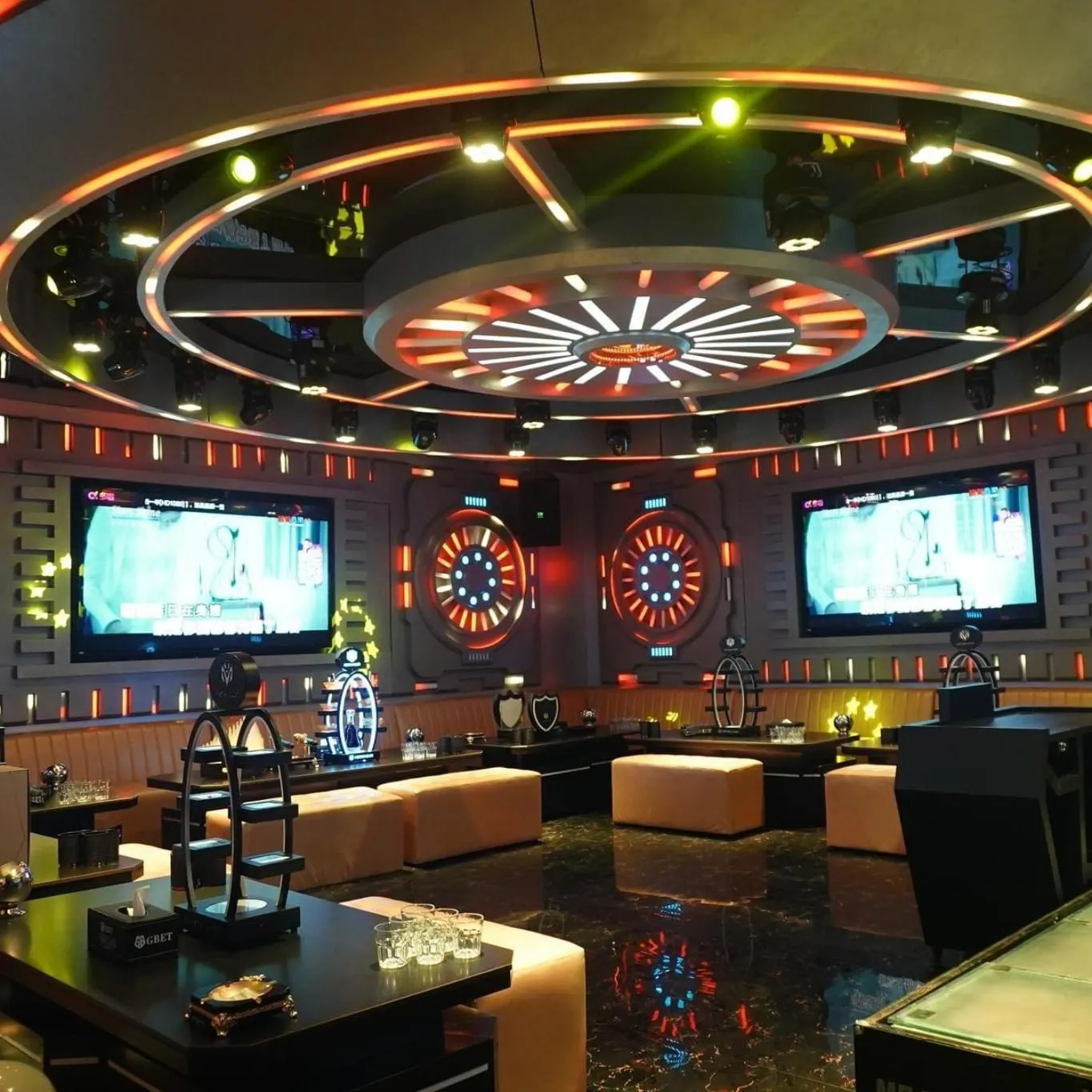 Lounge or bar in Home me Hotel Makati