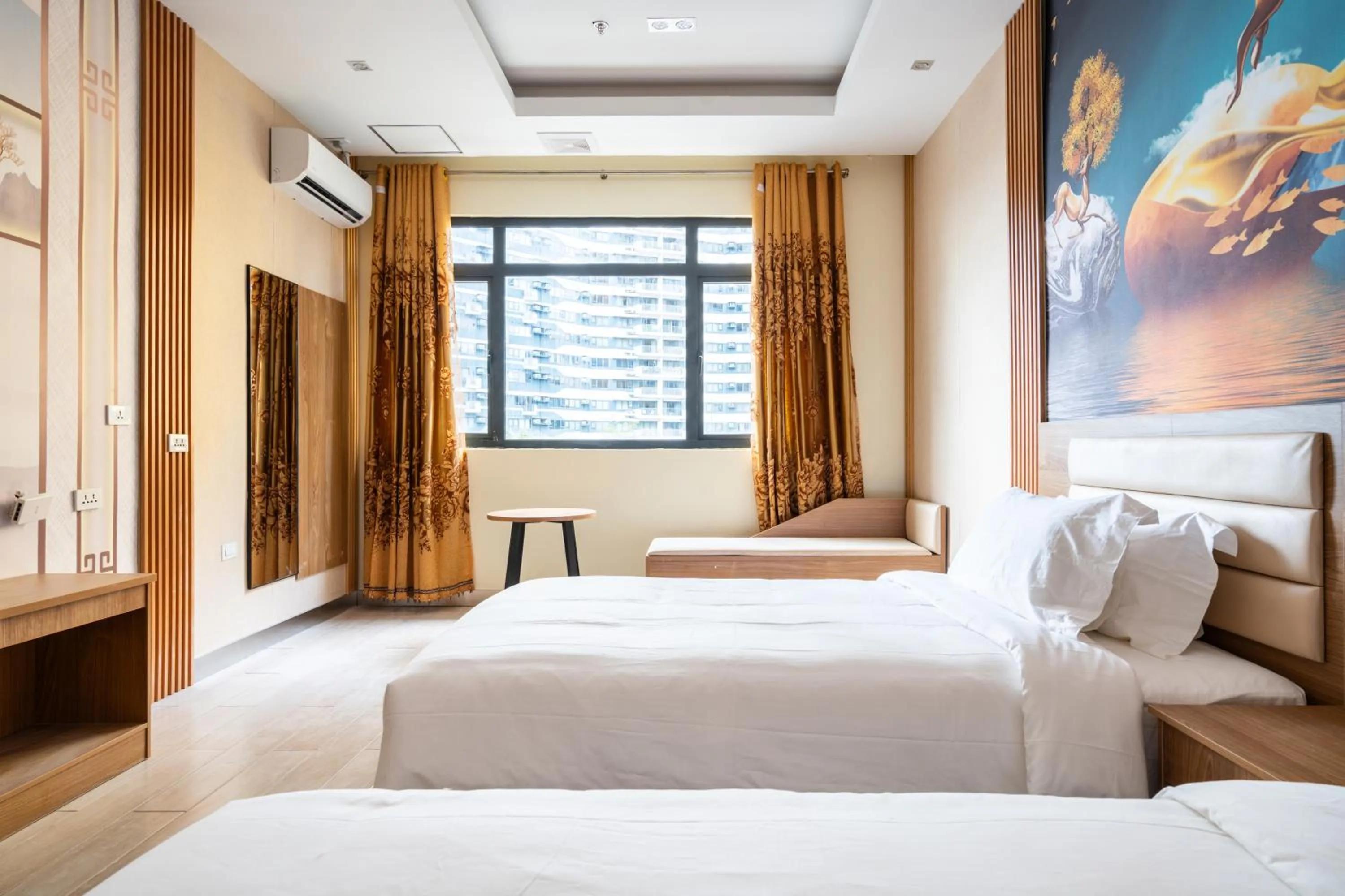 Bed in Home me Hotel Makati