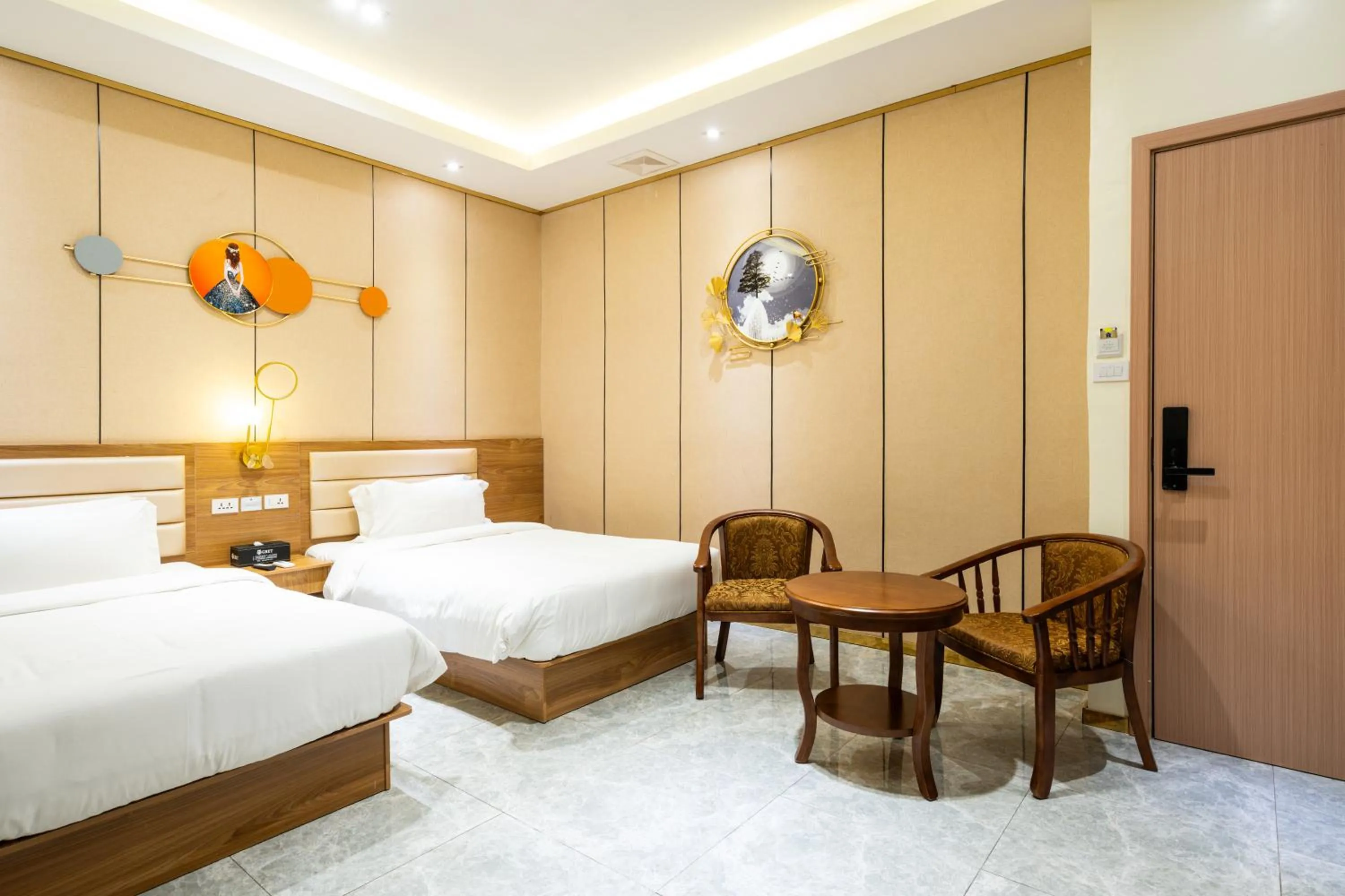 Photo of the whole room, Bed in Home me Hotel Makati