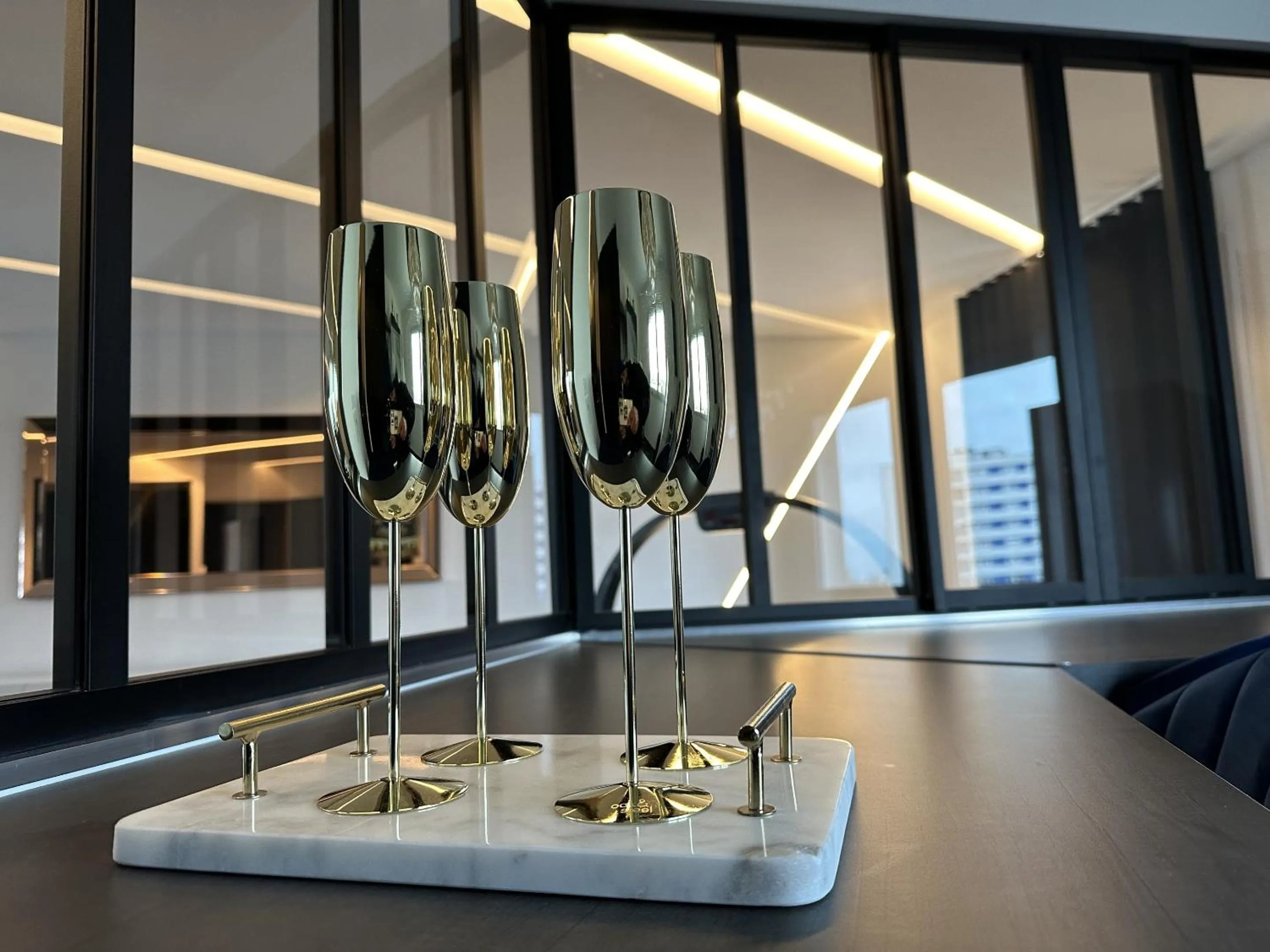 Lounge or bar in Appartement Luxe Vue sur Mer Calais Plage