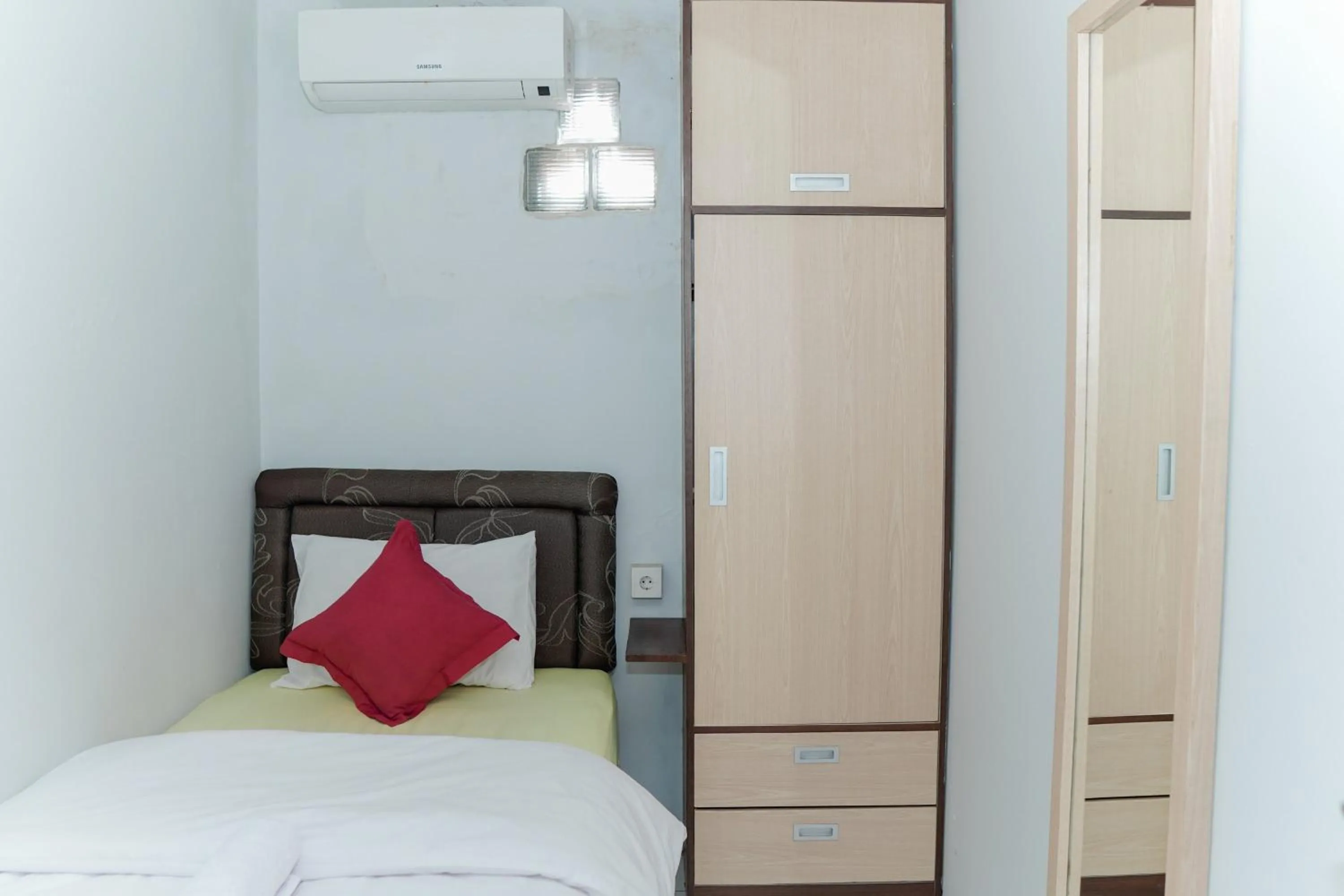 Bed in 555 Nangka Guest House