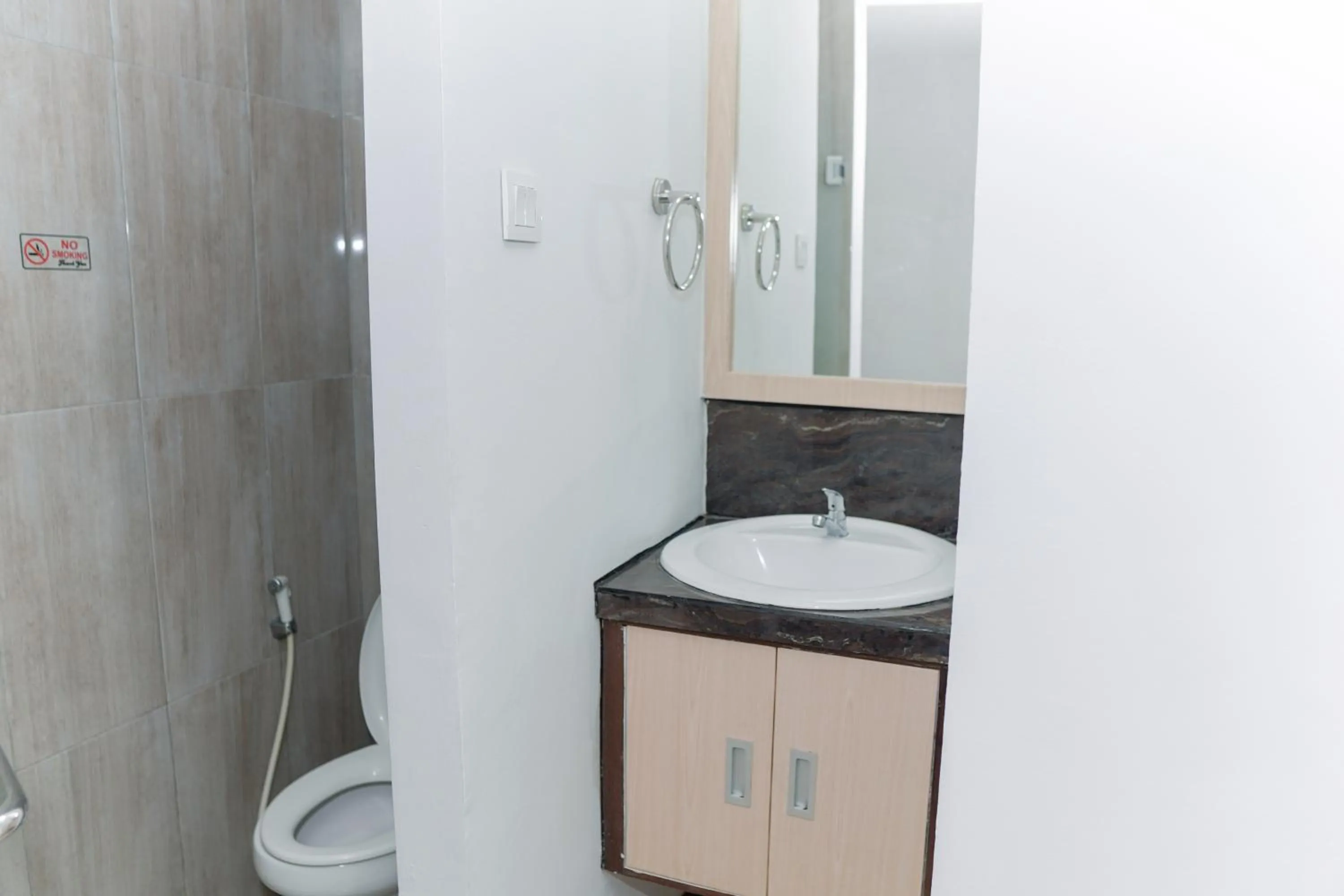 Toilet in 555 Nangka Guest House