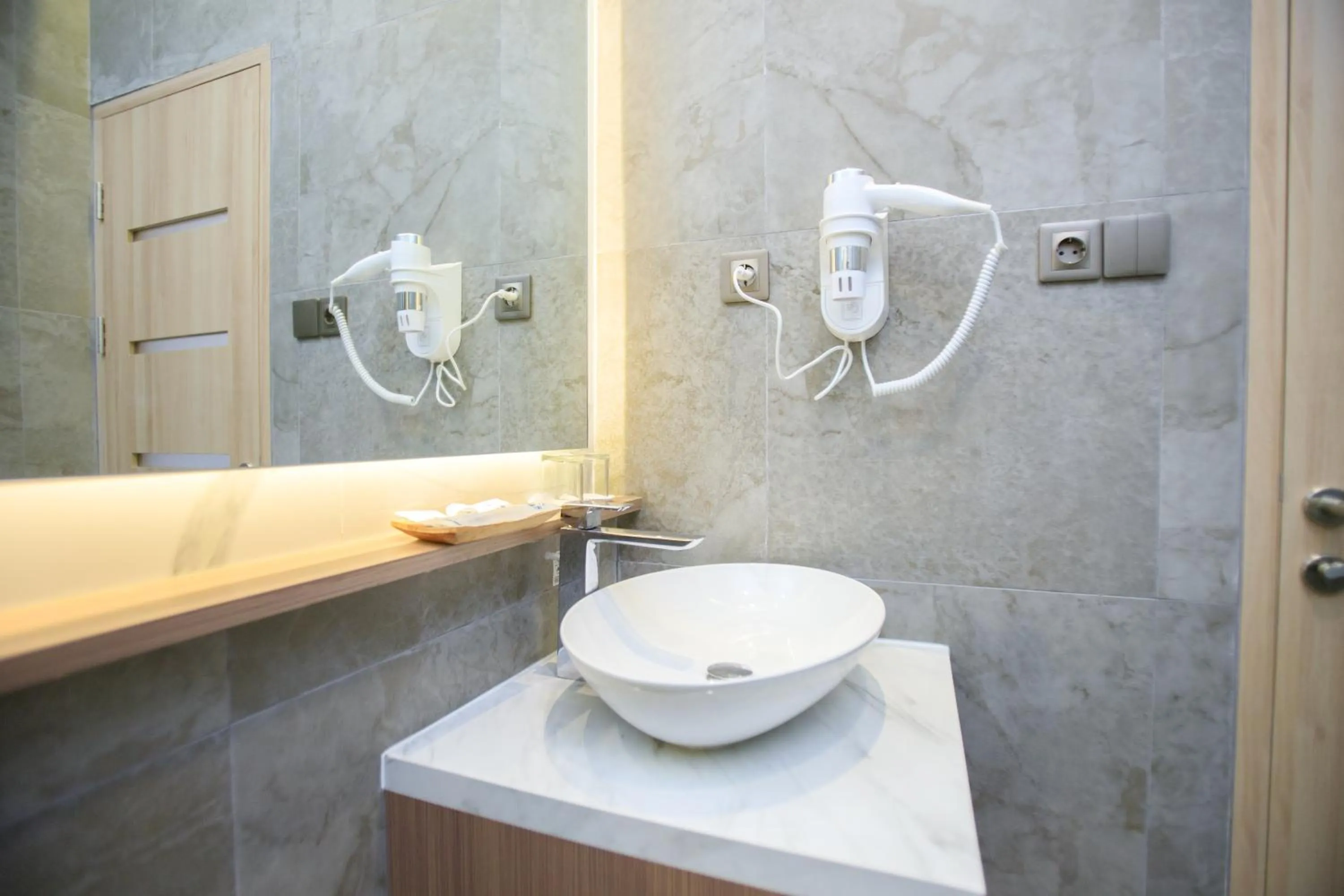 heating in Two K Azana Style Hotel Bengkulu