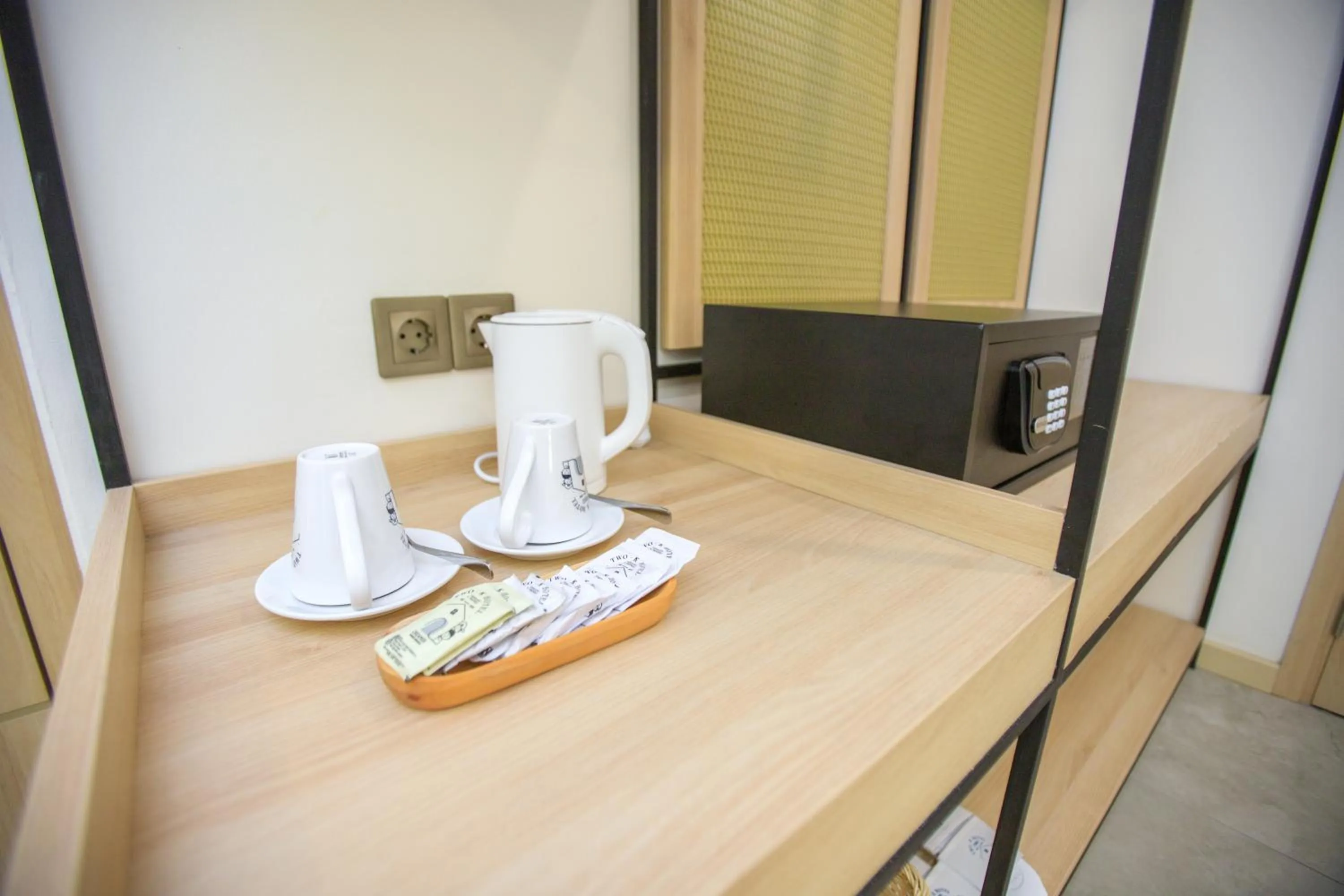 Kitchen or kitchenette in Two K Azana Style Hotel Bengkulu