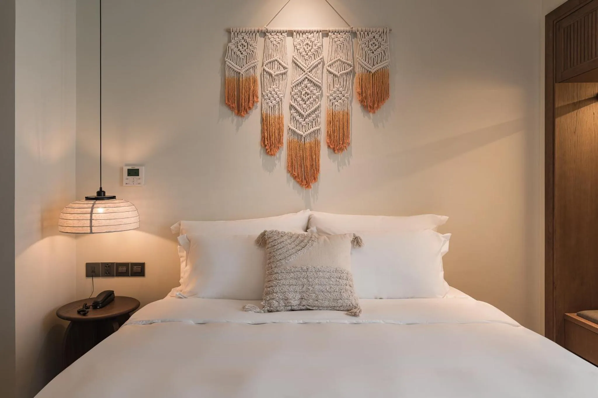 Bed in Su Casa Phu Quoc Long Beach