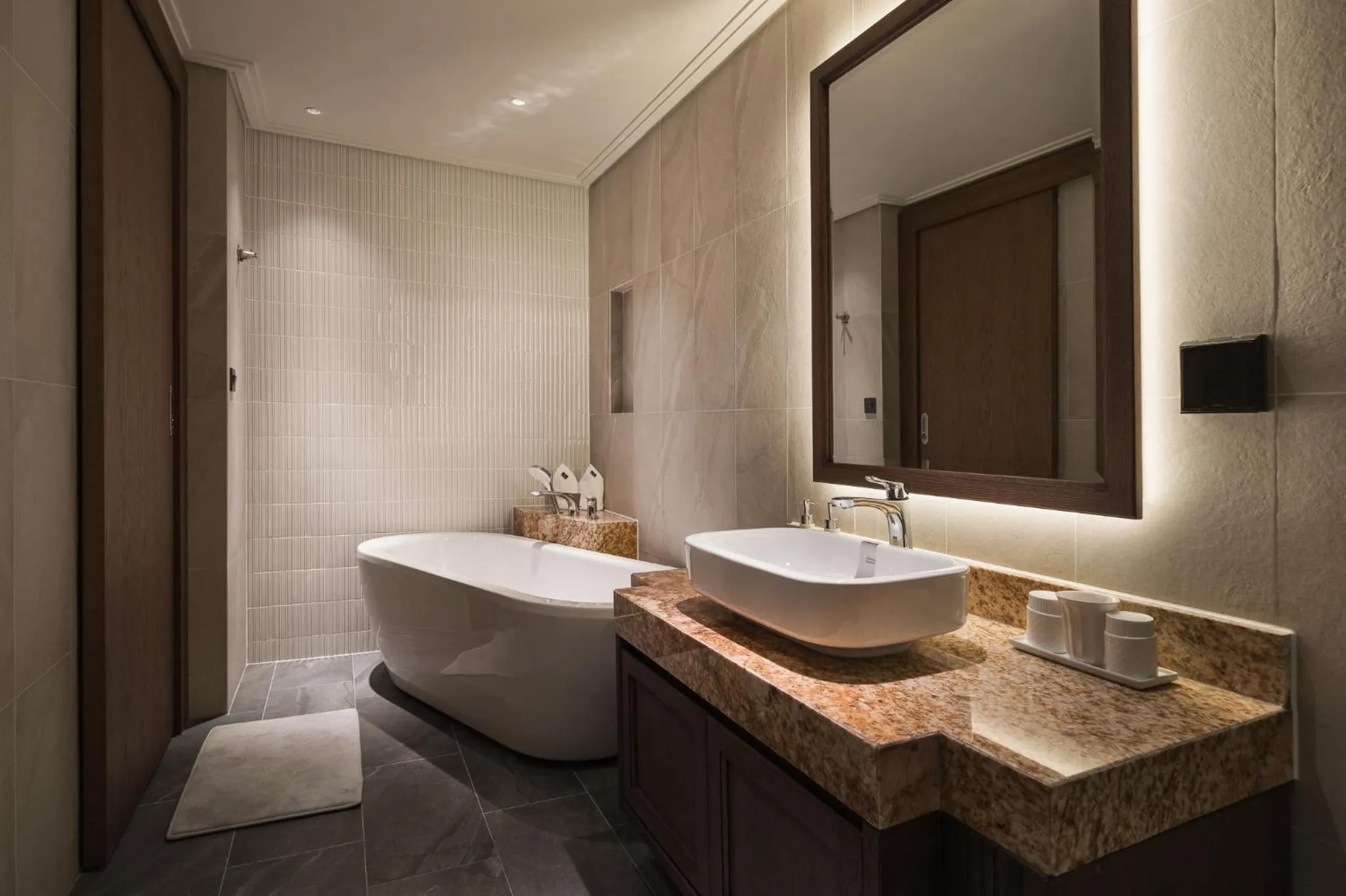 Bath in Su Casa Phu Quoc Long Beach